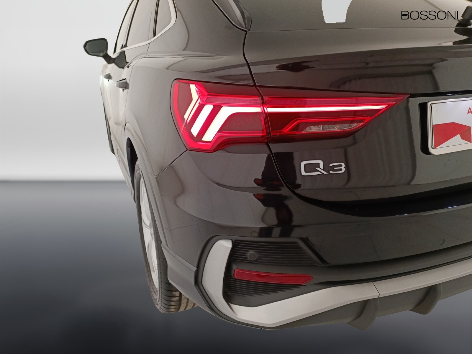 29 - Audi Q3 sportback 35 2.0 tdi s line edition s tronic