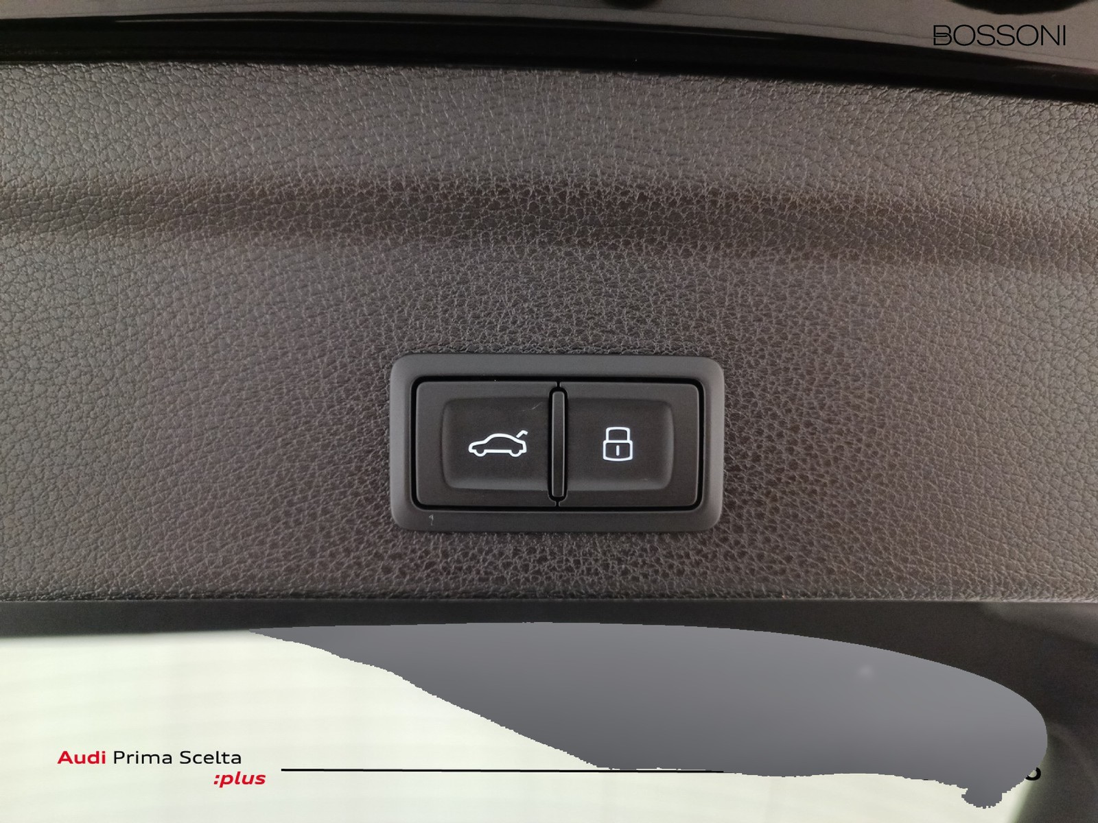 36 - Audi Q3 sportback 35 2.0 tdi s line edition s tronic