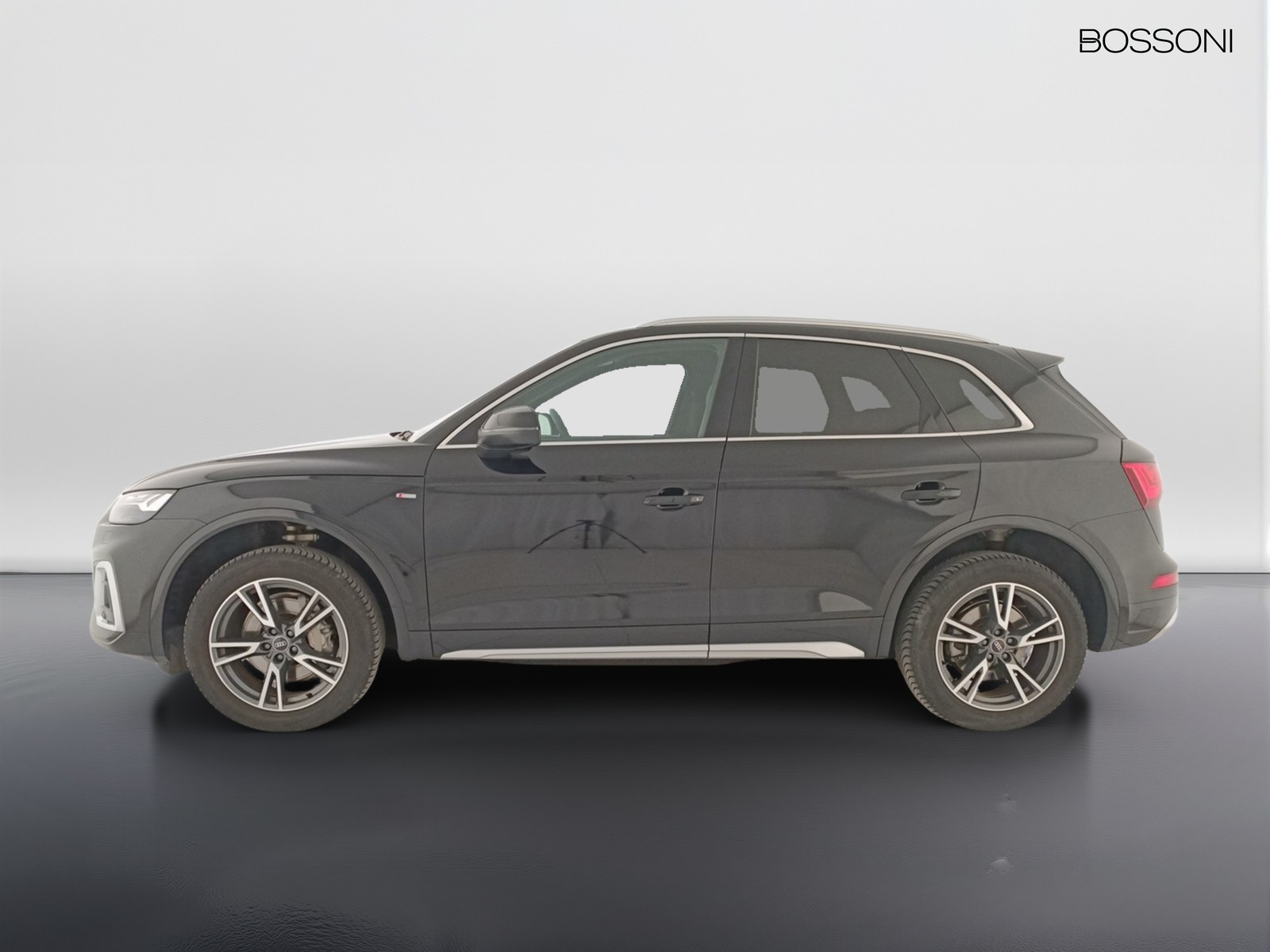 3 - Audi Q5 40 2.0 tdi mhev 12v s line quattro s tronic