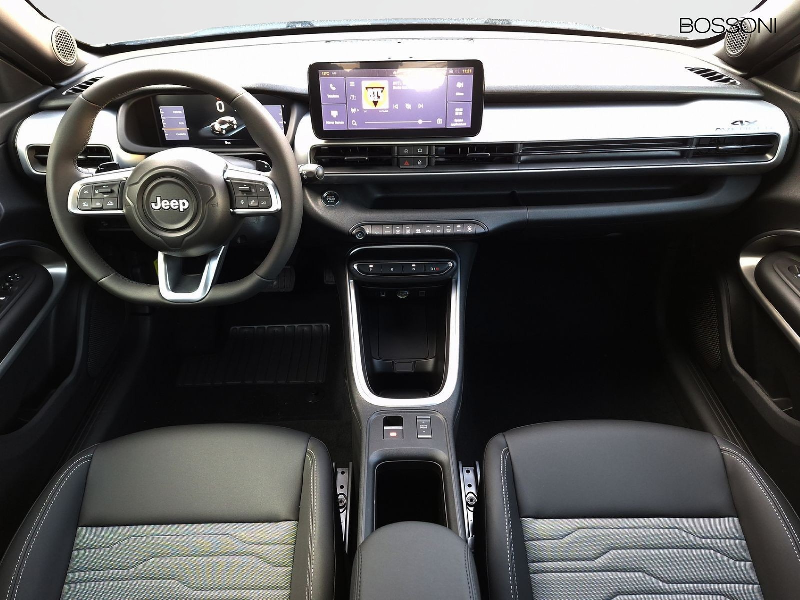 8 - Jeep Avenger 1.2 turbo e-hybrid mhev 145cv upland 4xe