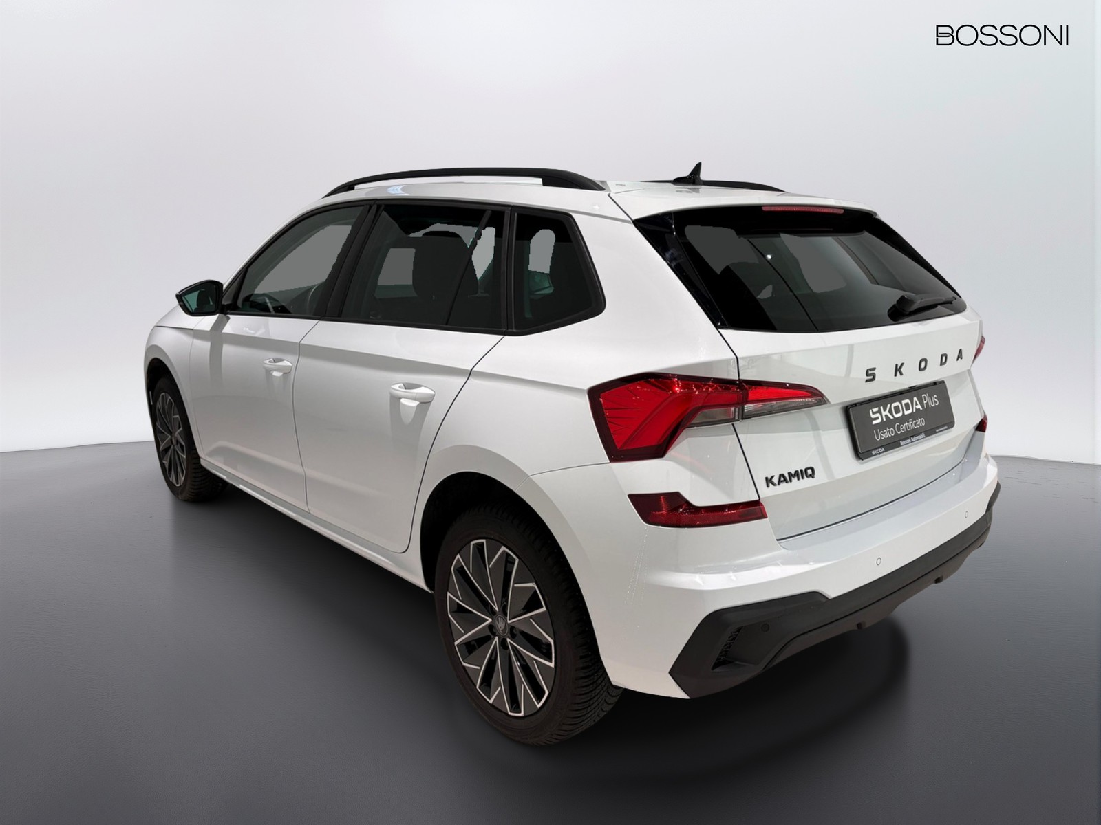 4 - Skoda Kamiq 1.0 tsi 115cv black dots