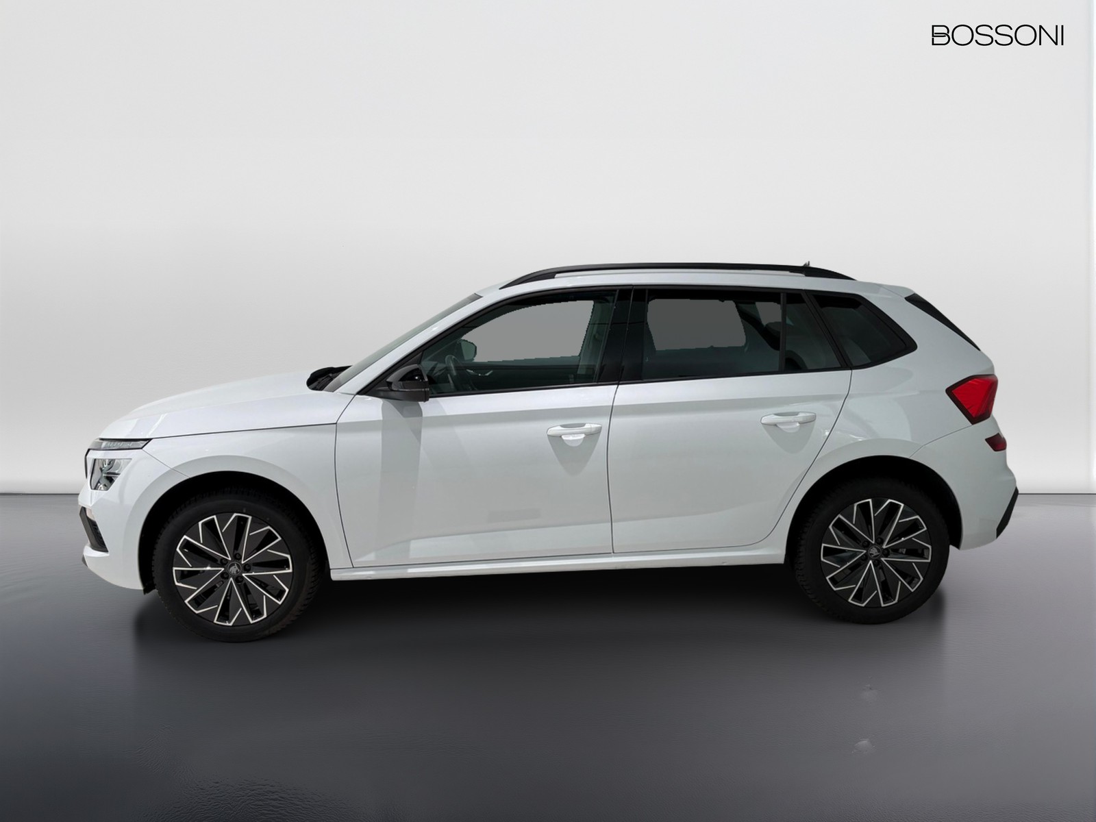 5 - Skoda Kamiq 1.0 tsi 115cv black dots