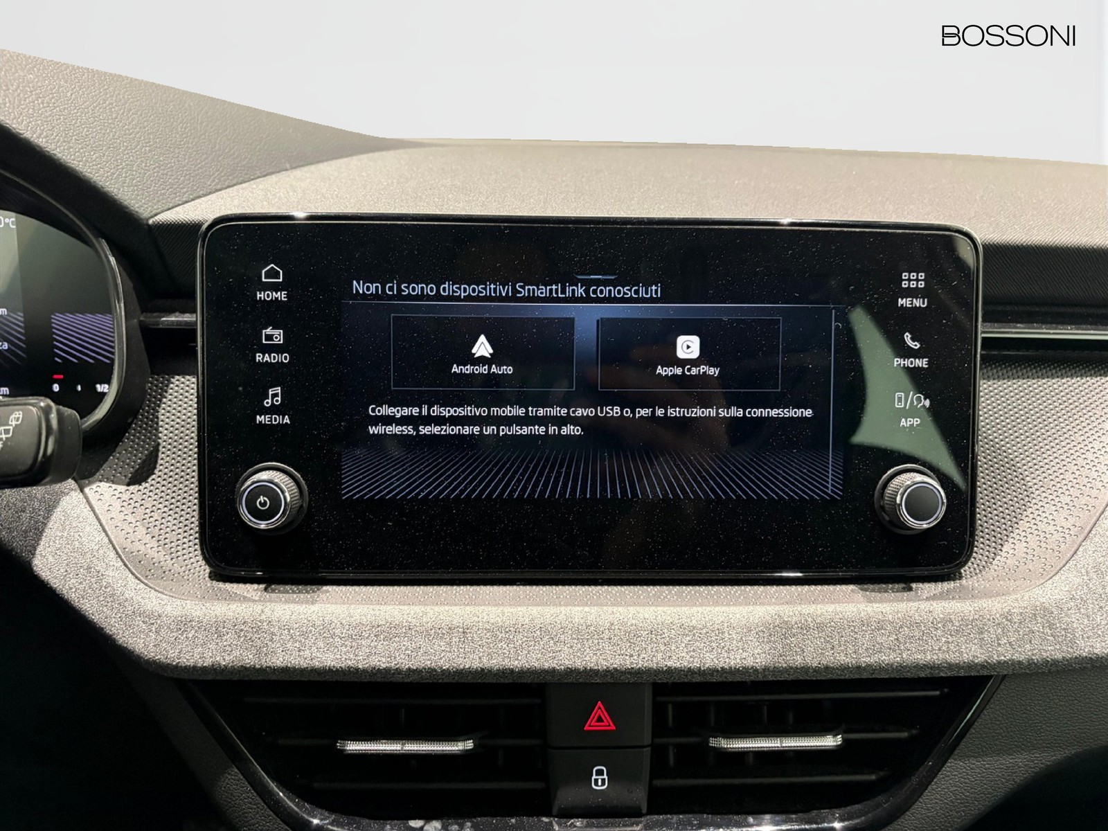 16 - Skoda Kamiq 1.0 tsi 115cv black dots