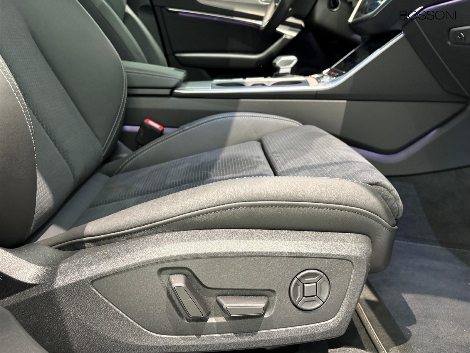 26 - Audi A6 avant 50 2.0 tfsi e s line edition quattro ultra s tronic