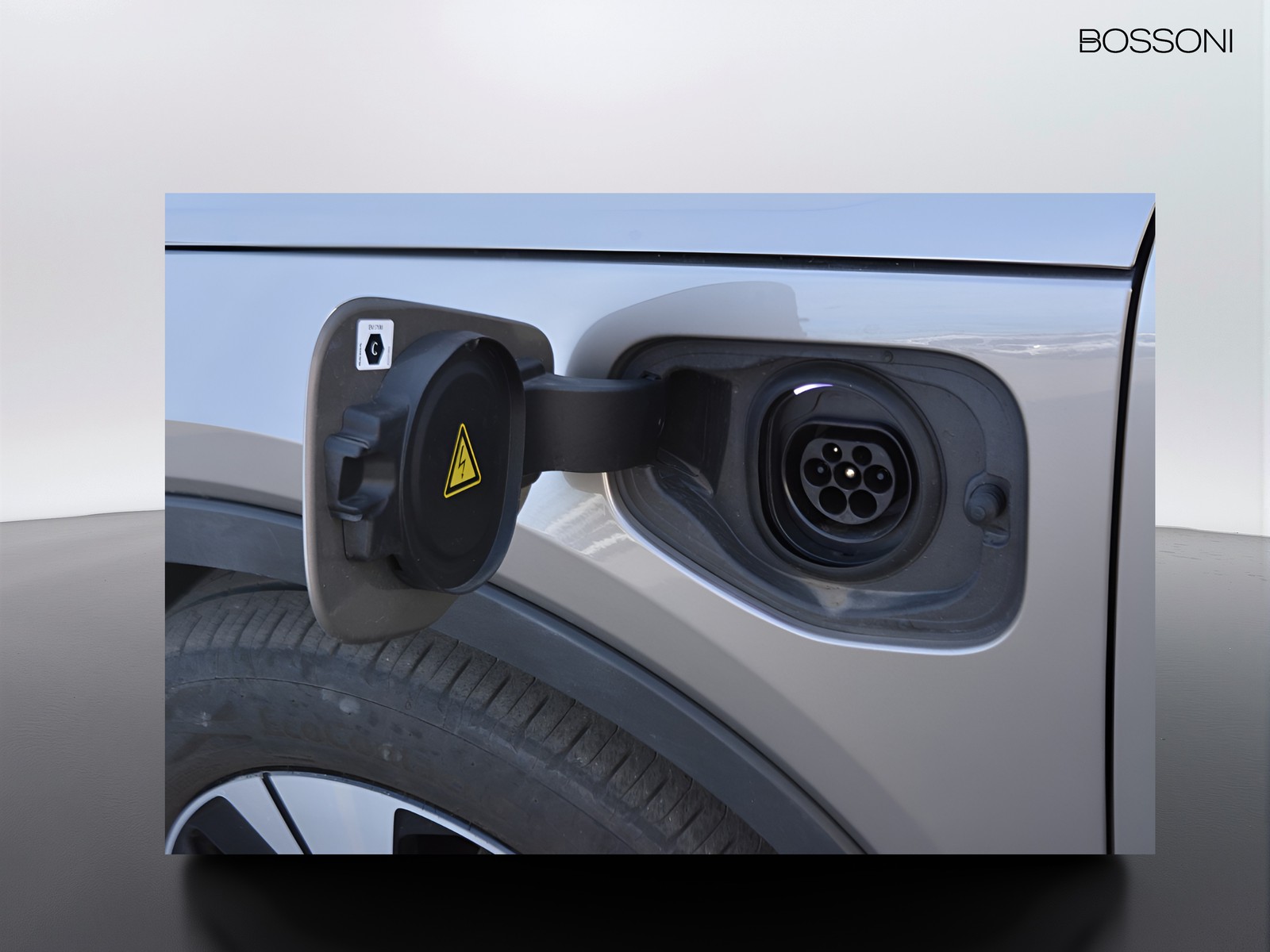 14 - Volvo XC40 1.5 t5 recharge plug-in-hybrid inscription expression geartronic my21