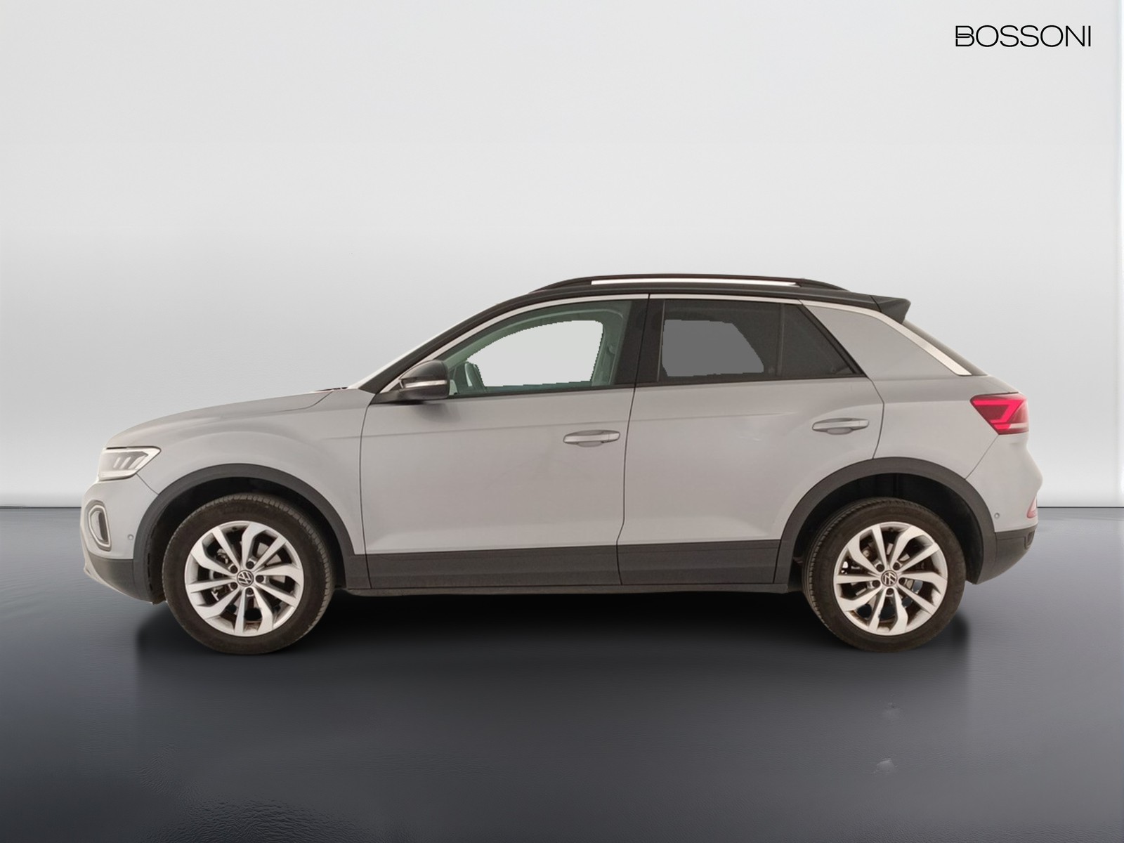 3 - Volkswagen T-Roc 1.0 tsi 110cv life