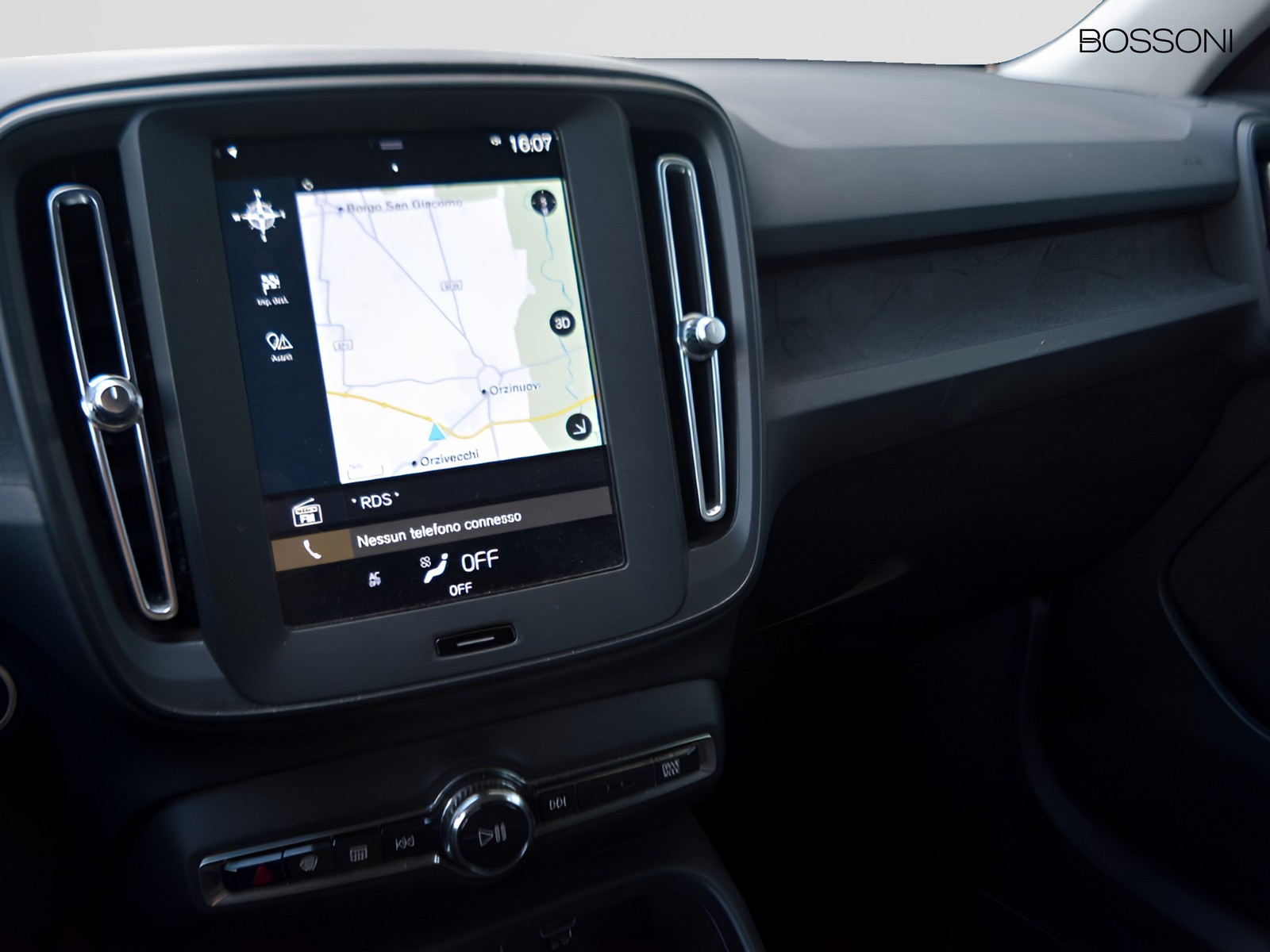 20 - Volvo XC40 1.5 t4 recharge plug-in-hybrid essential automatico