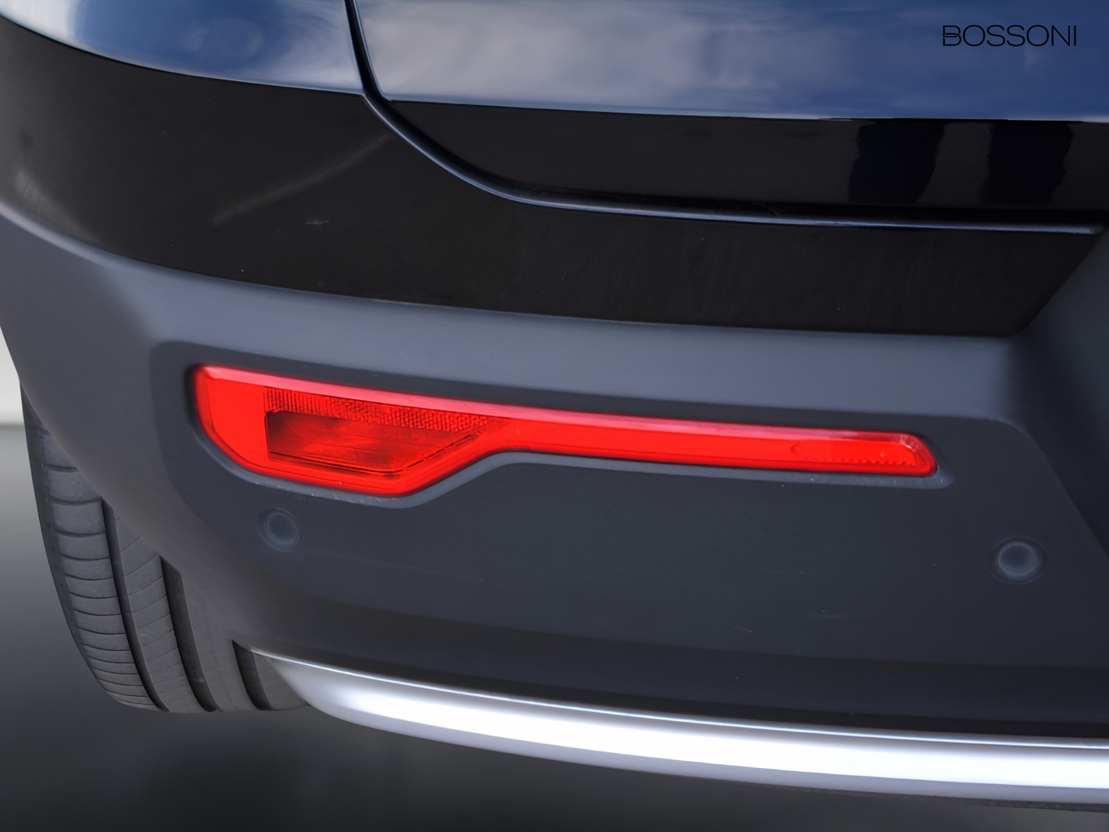 24 - Volvo XC40 1.5 t4 recharge plug-in-hybrid essential automatico