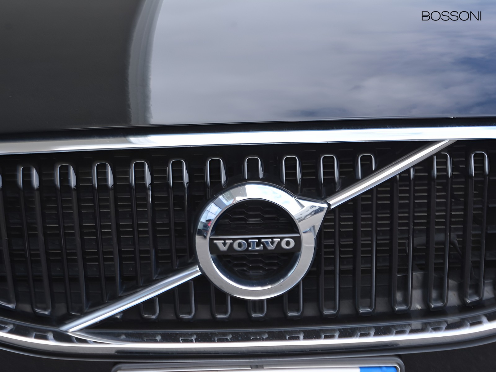 22 - Volvo XC60 2.0 b4 momentum awd geartronic my20