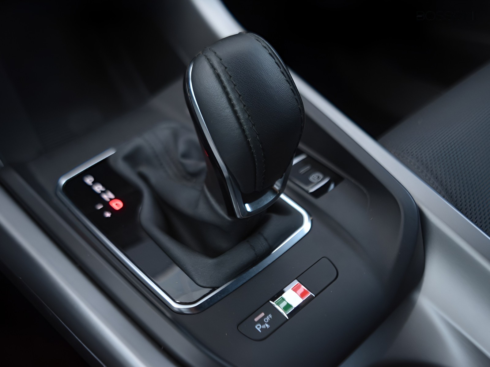 12 - Alfa Romeo Tonale 1.5 hybrid 160cv veloce tct7