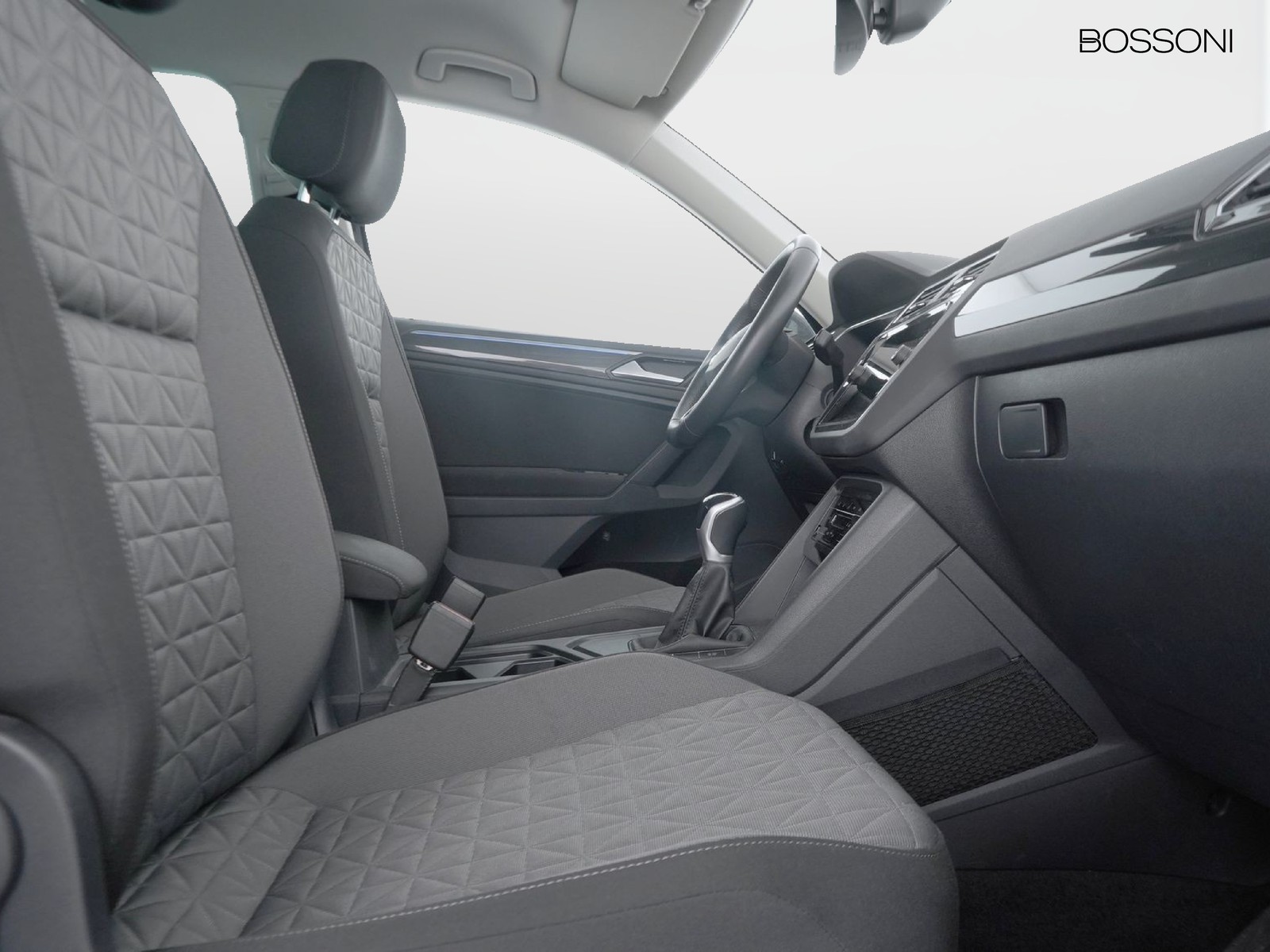 8 - Volkswagen Tiguan 2.0 tdi scr 122cv life