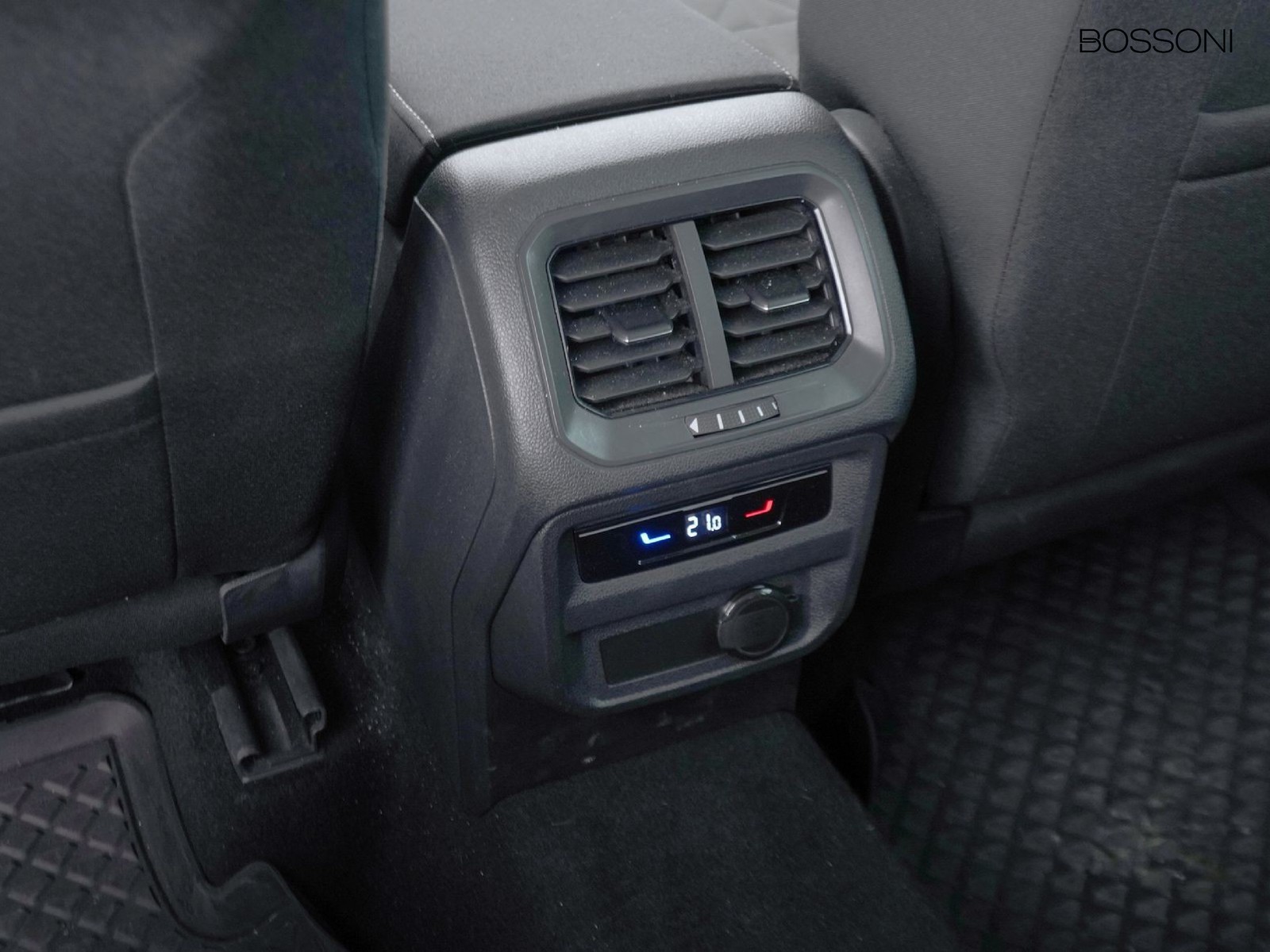 27 - Volkswagen Tiguan 2.0 tdi scr 122cv life