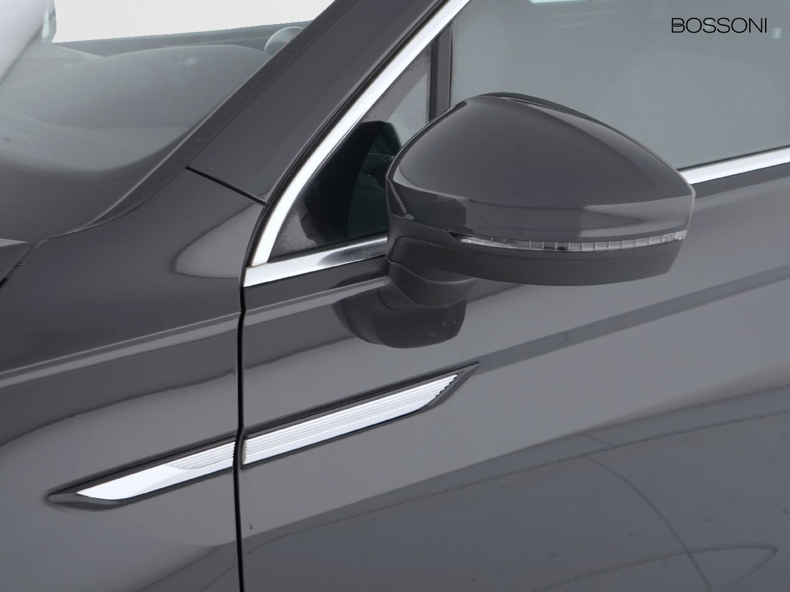 36 - Volkswagen Tiguan 2.0 tdi scr 122cv life