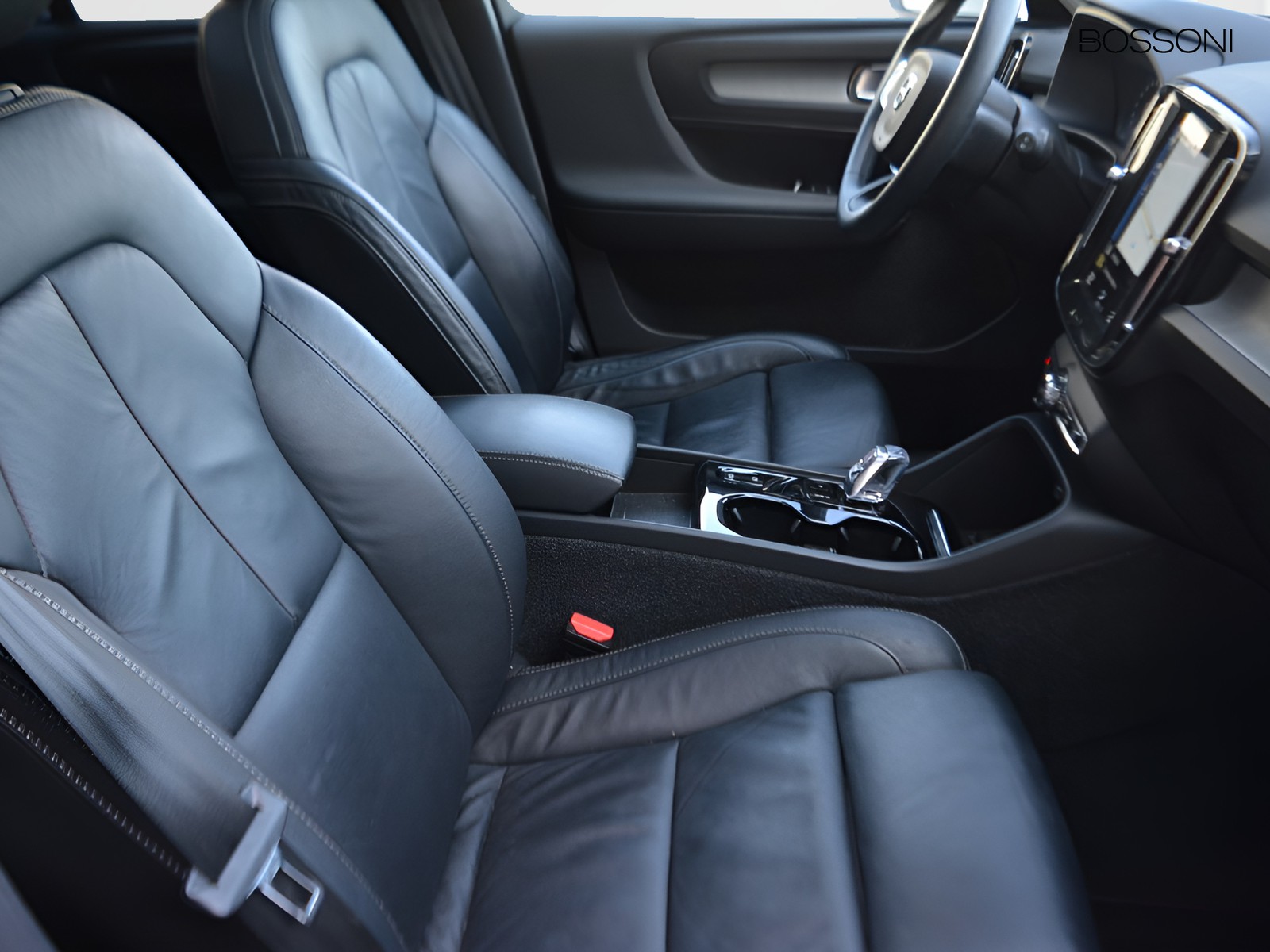 5 - Volvo XC40 1.5 t4 recharge plug-in-hybrid inscription geartronic my21