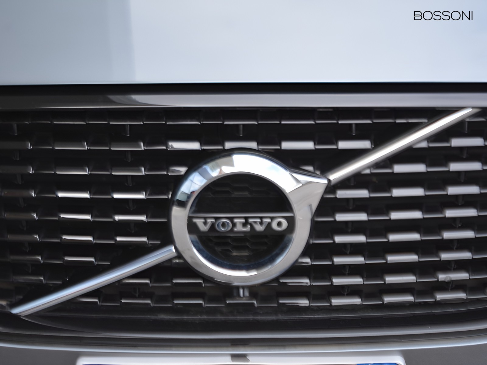 22 - Volvo XC60 2.0 t6 plug-in-hybrid r-design awd geartronic