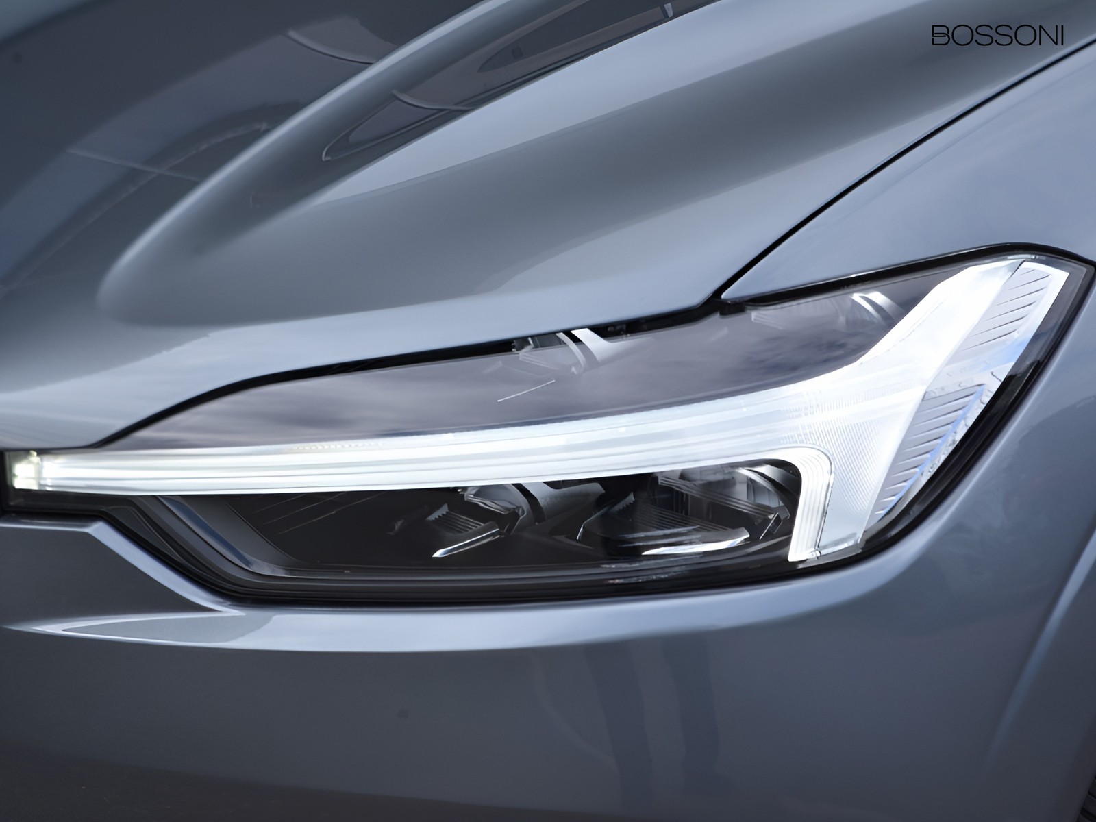 23 - Volvo XC60 2.0 t6 plug-in-hybrid r-design awd geartronic