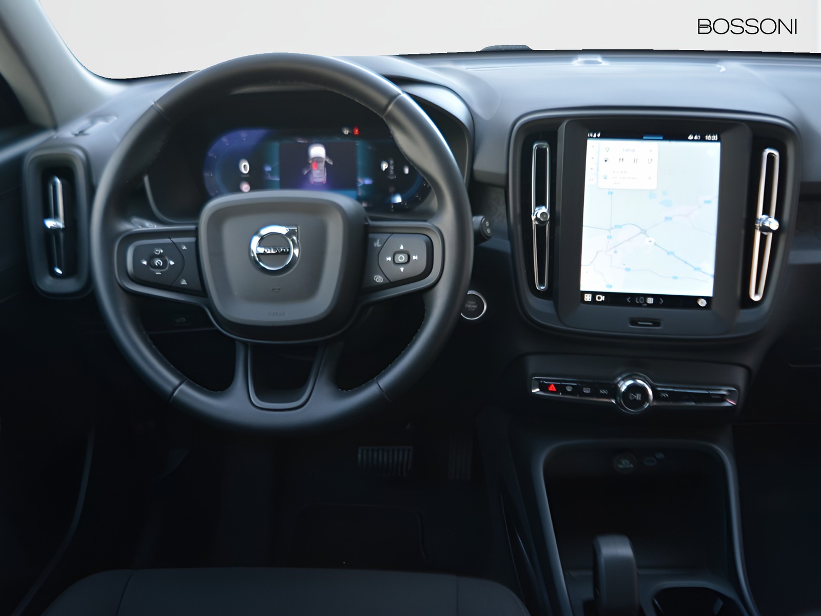 10 - Volvo XC40 2.0 b3 essential automatico