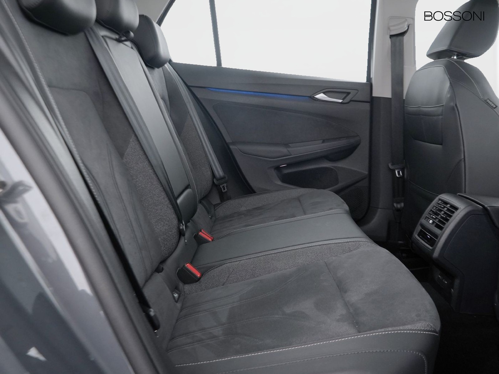 9 - Volkswagen Golf 2.0 tdi scr 150cv style dsg