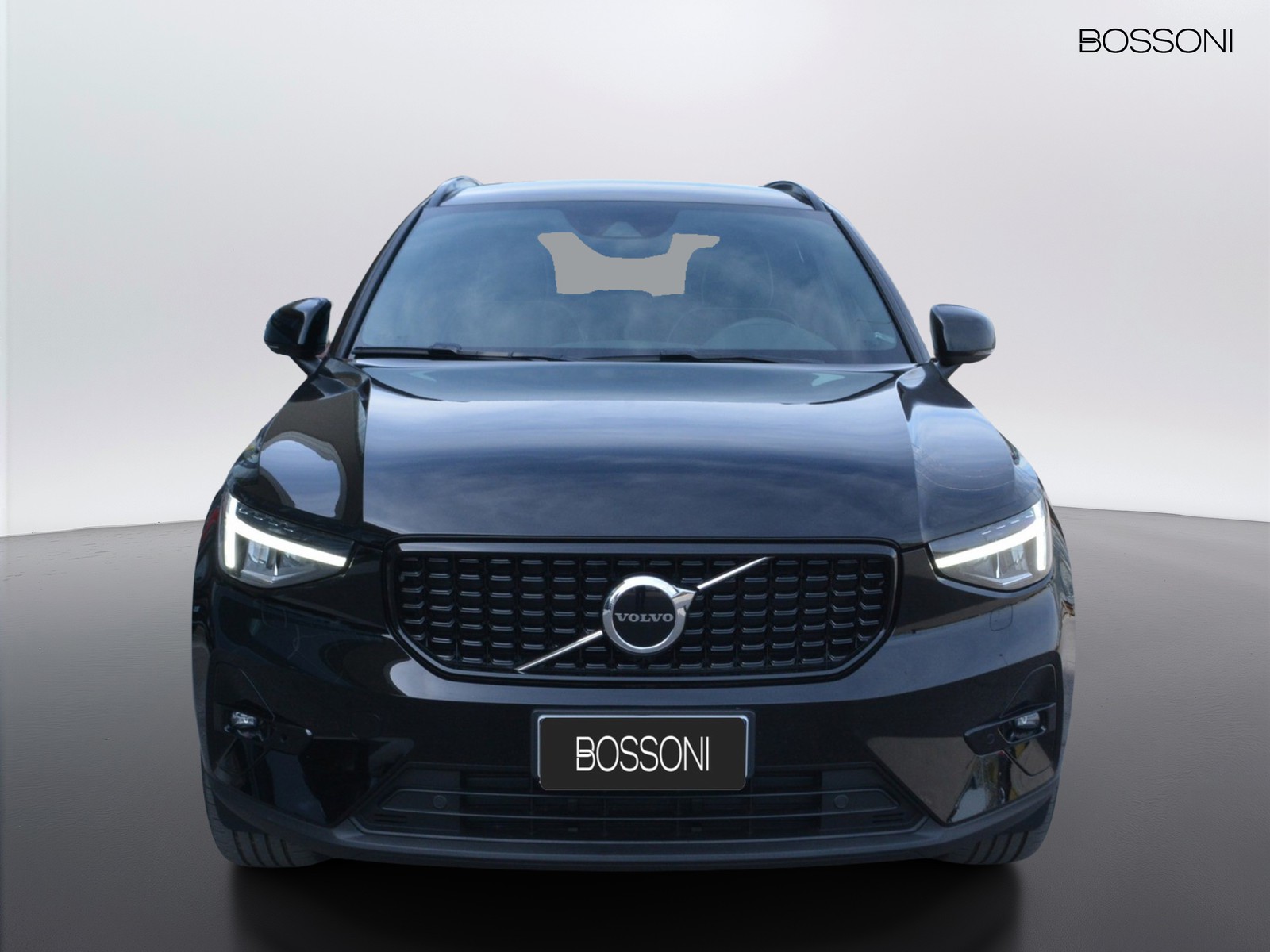 2 - Volvo XC40 1.5 t4 recharge plug-in-hybrid plus dark automatico