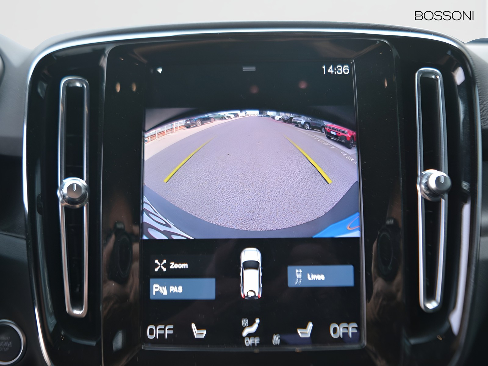 21 - Volvo XC40 1.5 t4 recharge plug-in-hybrid plus dark automatico