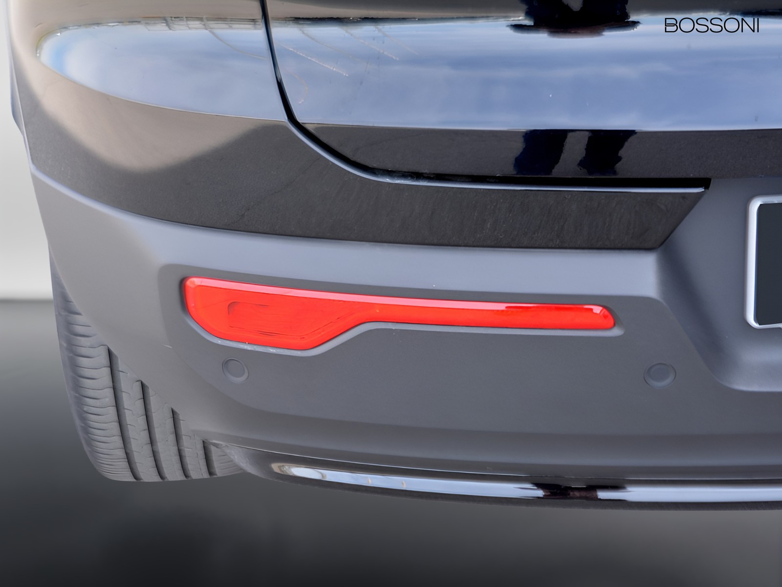 24 - Volvo XC40 1.5 t4 recharge plug-in-hybrid plus dark automatico