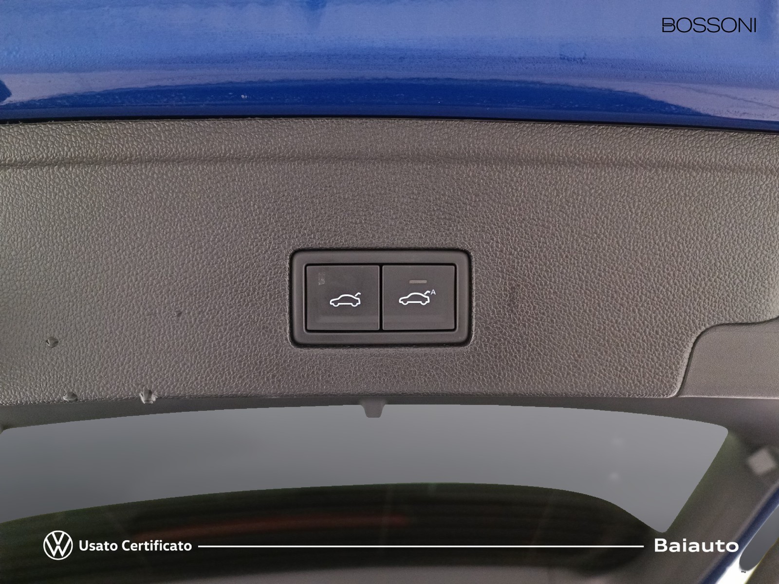 24 - Volkswagen Touareg 3.0 v6 tsi ehybrid r 4motion tiptronic