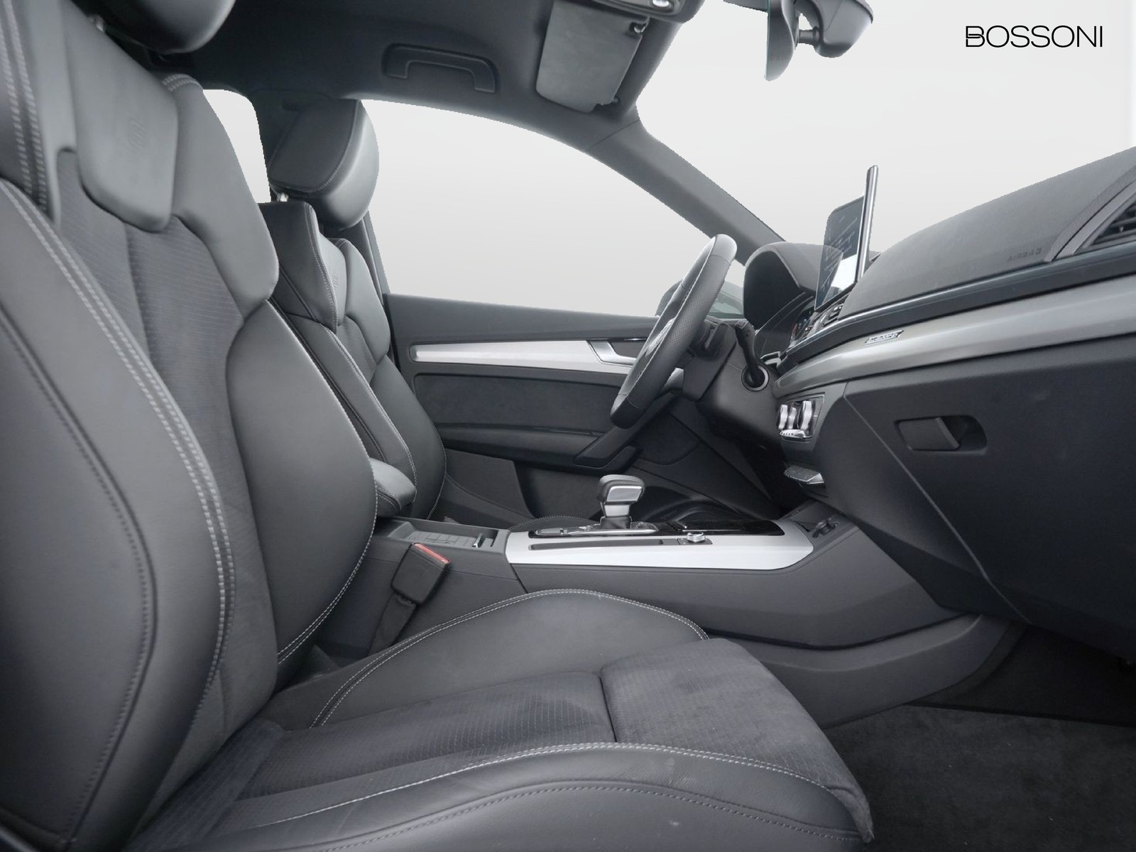 16 - Audi Q5 sportback 40 2.0 tdi mhev 12v s line quattro s tronic