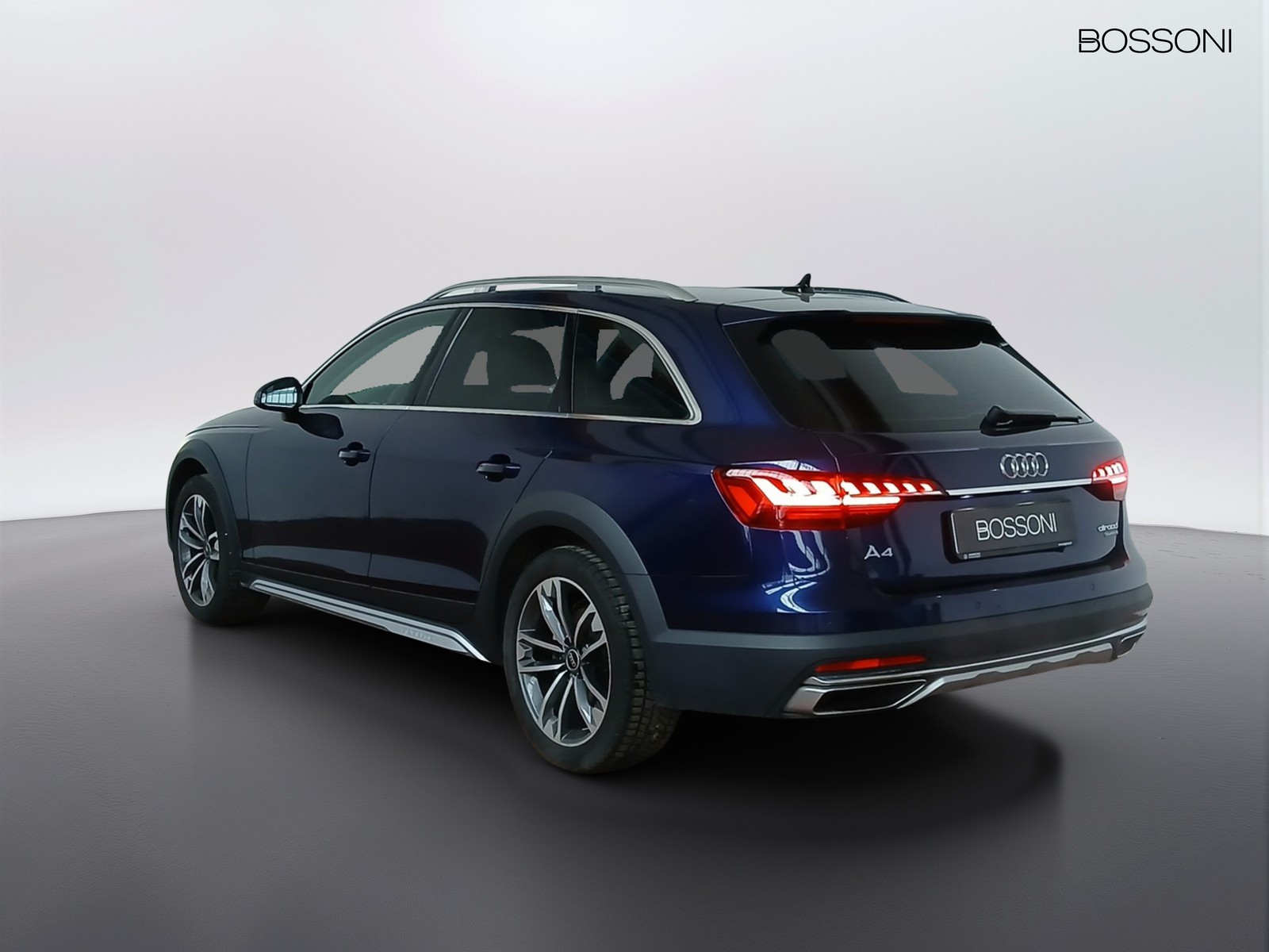 5 - Audi A4 allroad allroad 40 2.0 tdi mhev 204cv identity contrast quattro s tronic