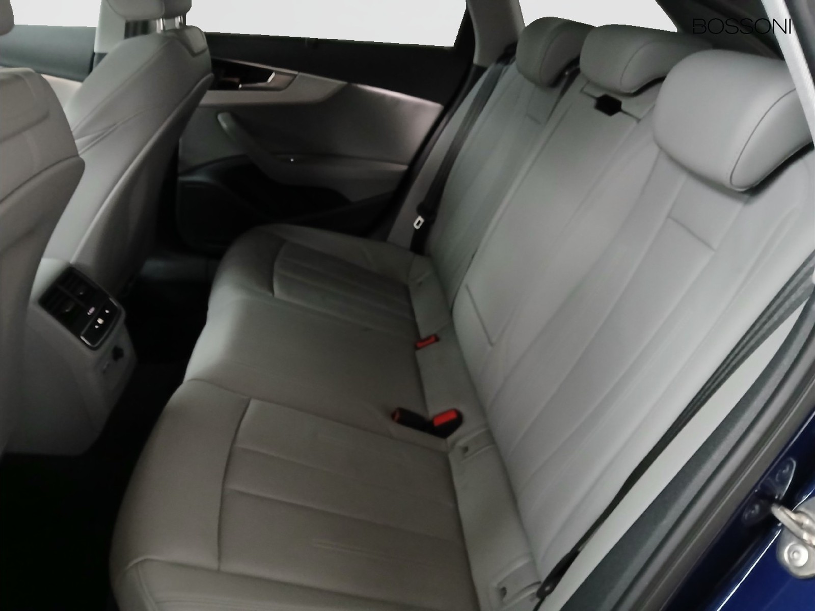 8 - Audi A4 allroad allroad 40 2.0 tdi mhev 204cv identity contrast quattro s tronic