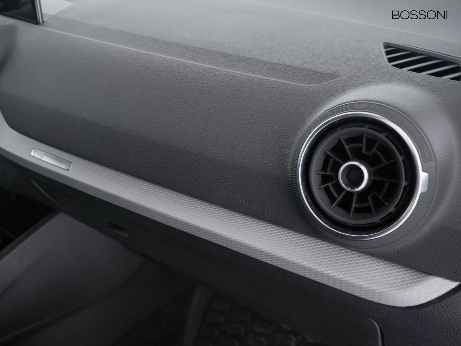 18 - Audi Q2 30 2.0 tdi admired advanced s tronic