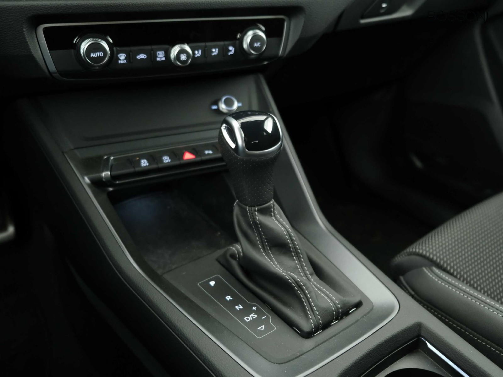 5 - Audi Q3 35 2.0 tdi s line edition s tronic