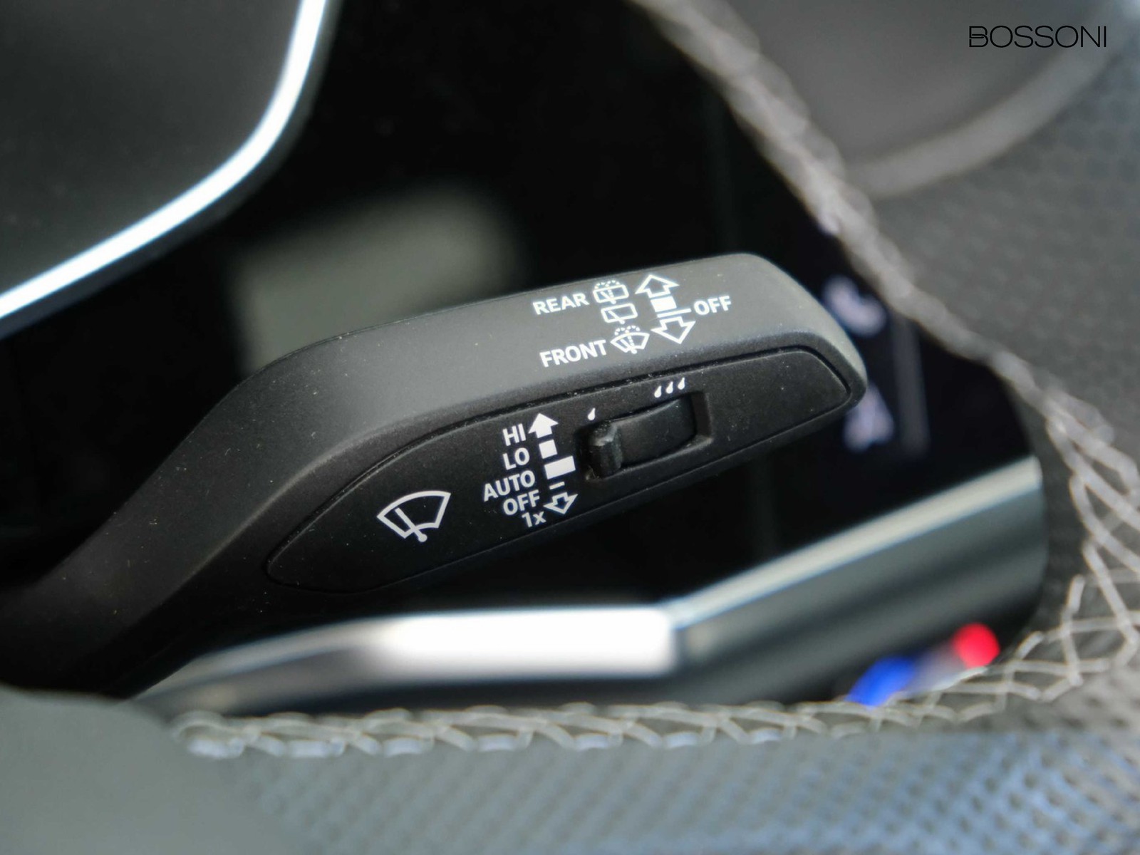 27 - Audi Q3 35 2.0 tdi s line edition s tronic