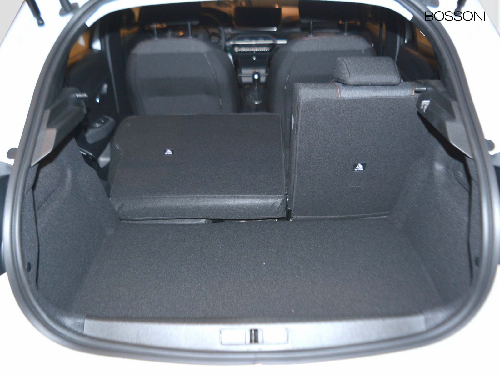 15 - Peugeot 208 1.2 puretech 100cv style s&s