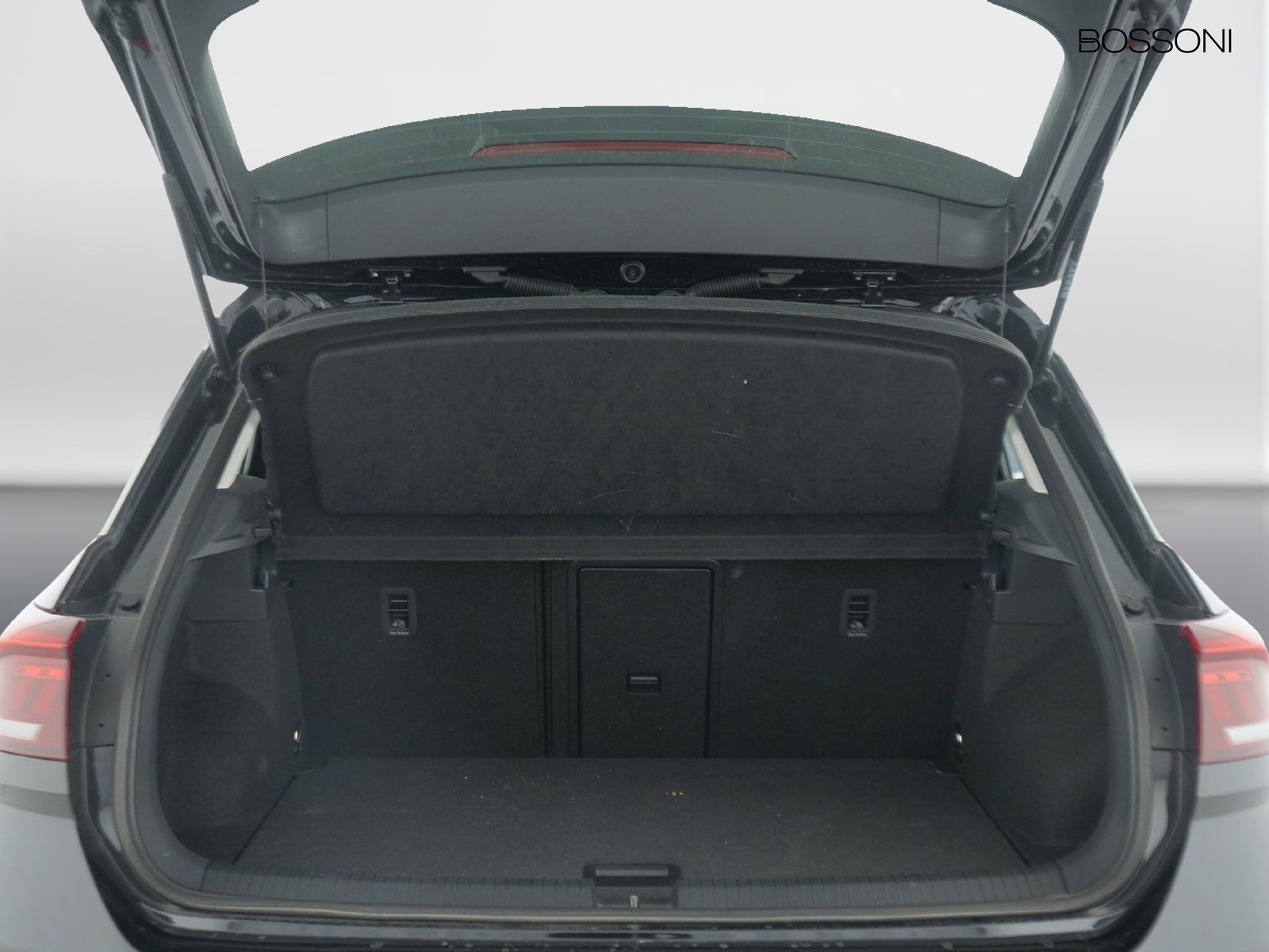 10 - Volkswagen T-Roc 2.0 tdi scr 150cv life dsg