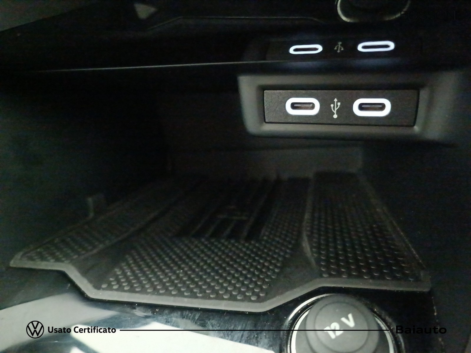 12 - Volkswagen T-Roc 2.0 tdi scr 150cv life dsg