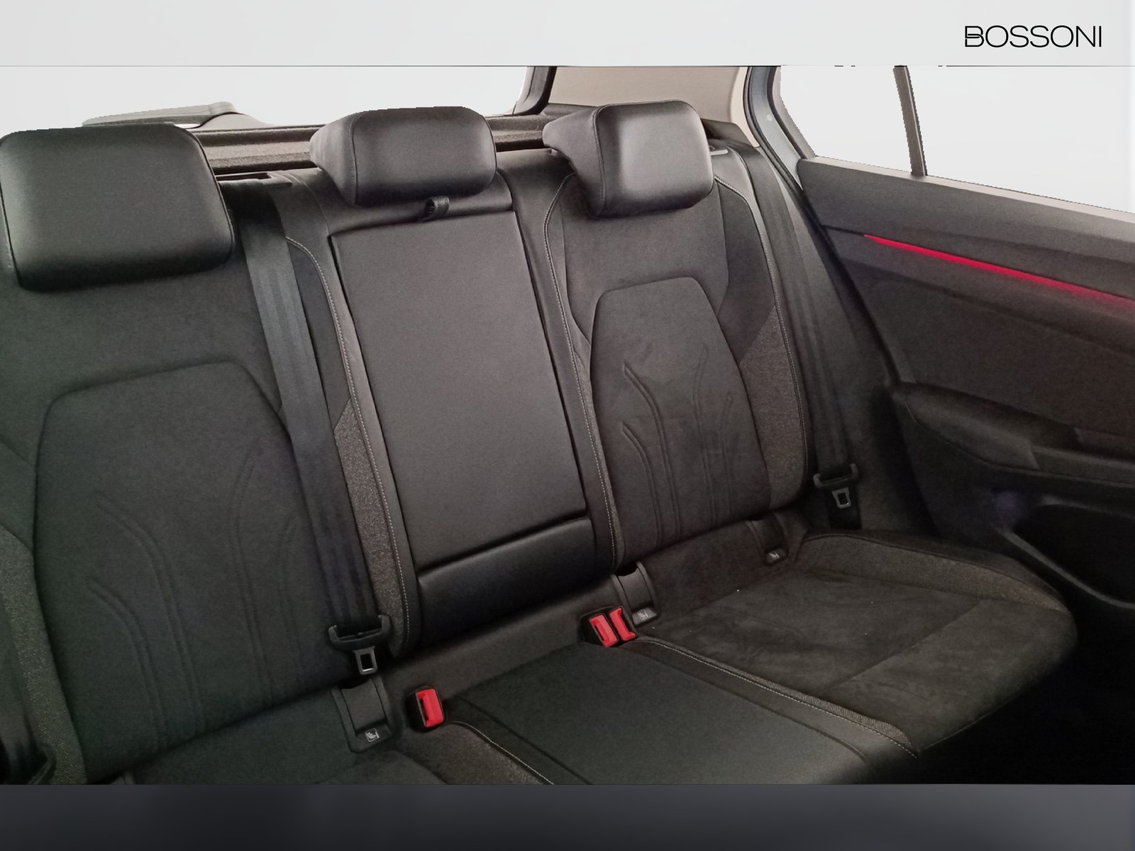 36 - Volkswagen Golf 2.0 tdi scr 150cv style dsg