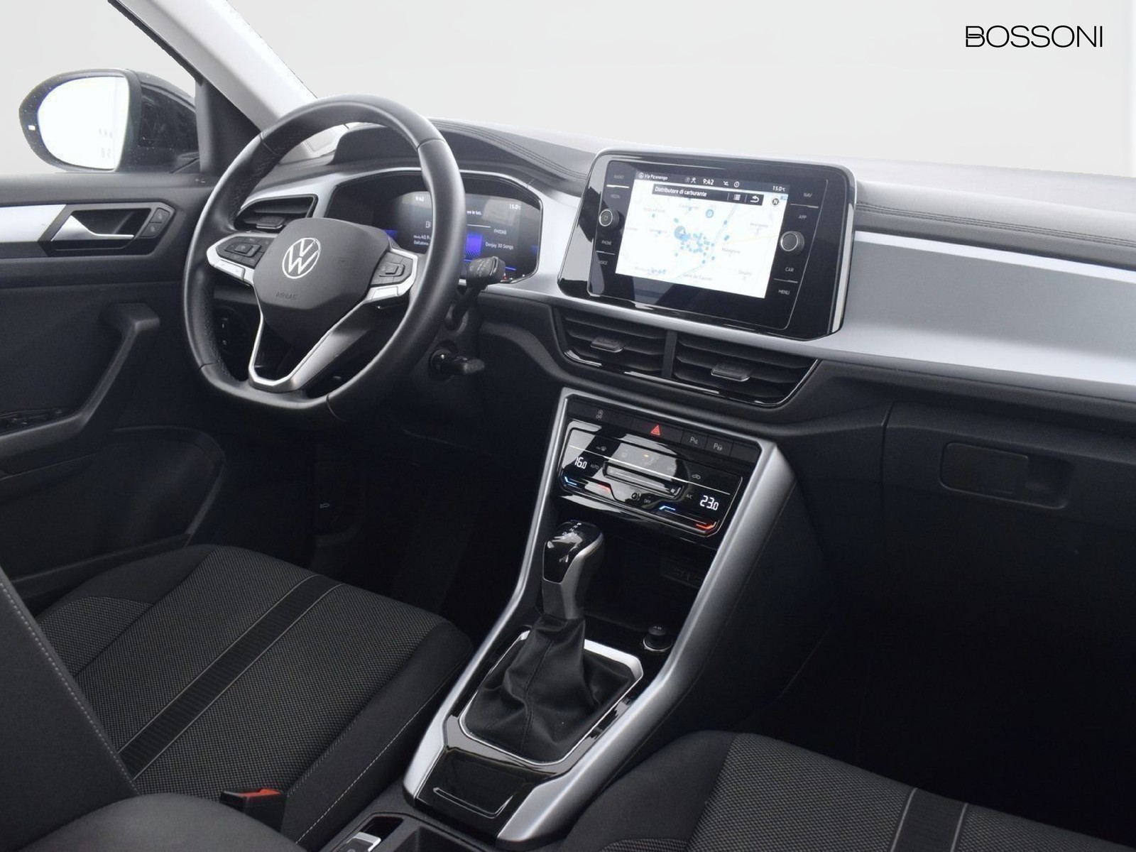 6 - Volkswagen T-Roc 2.0 tdi scr 150cv life dsg