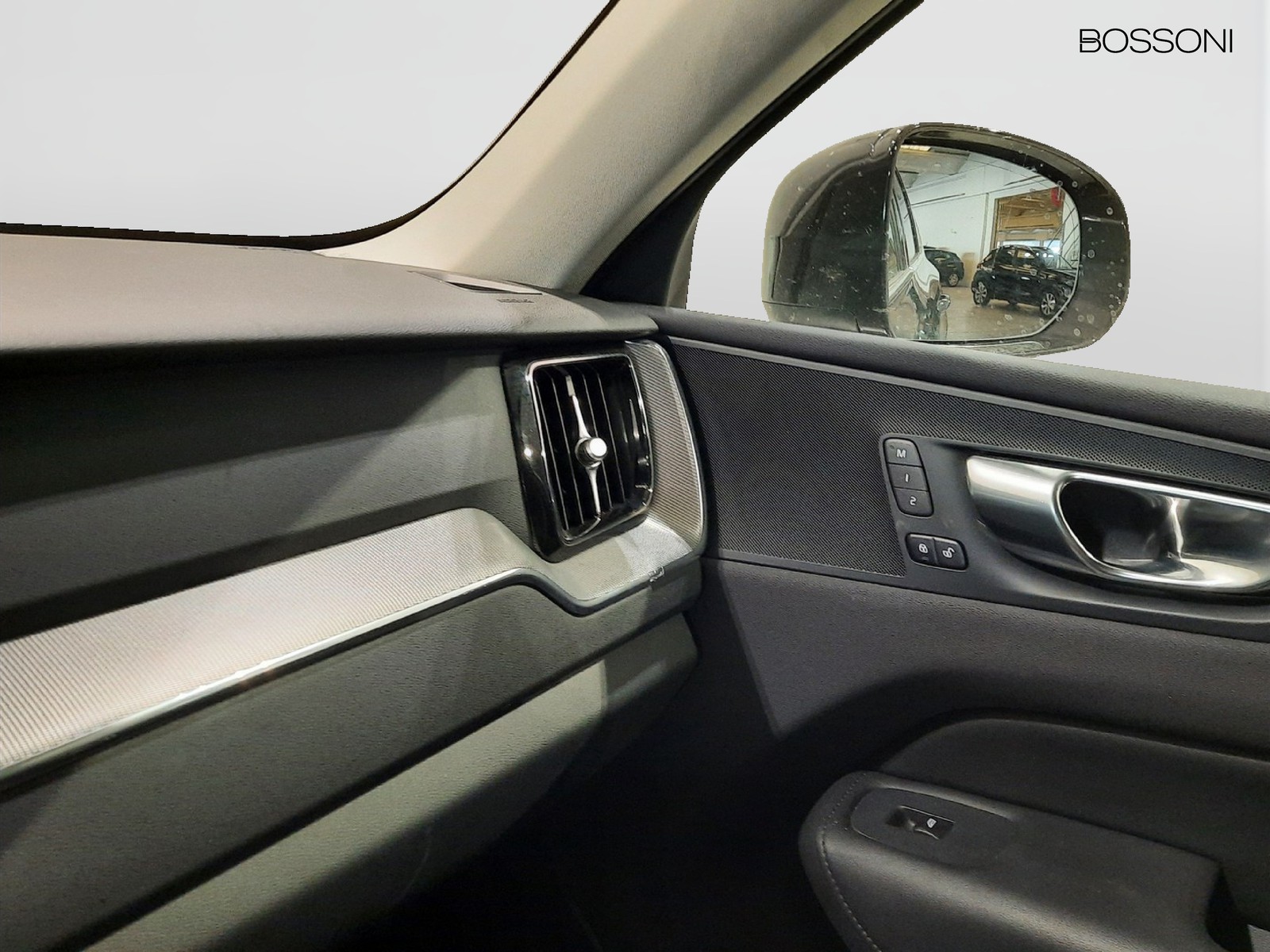 20 - Volvo XC60 2.0 b4 plus bright automatico