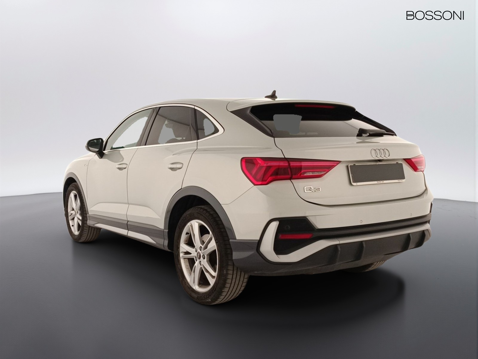 4 - Audi Q3 sportback 35 2.0 tdi s line edition s tronic