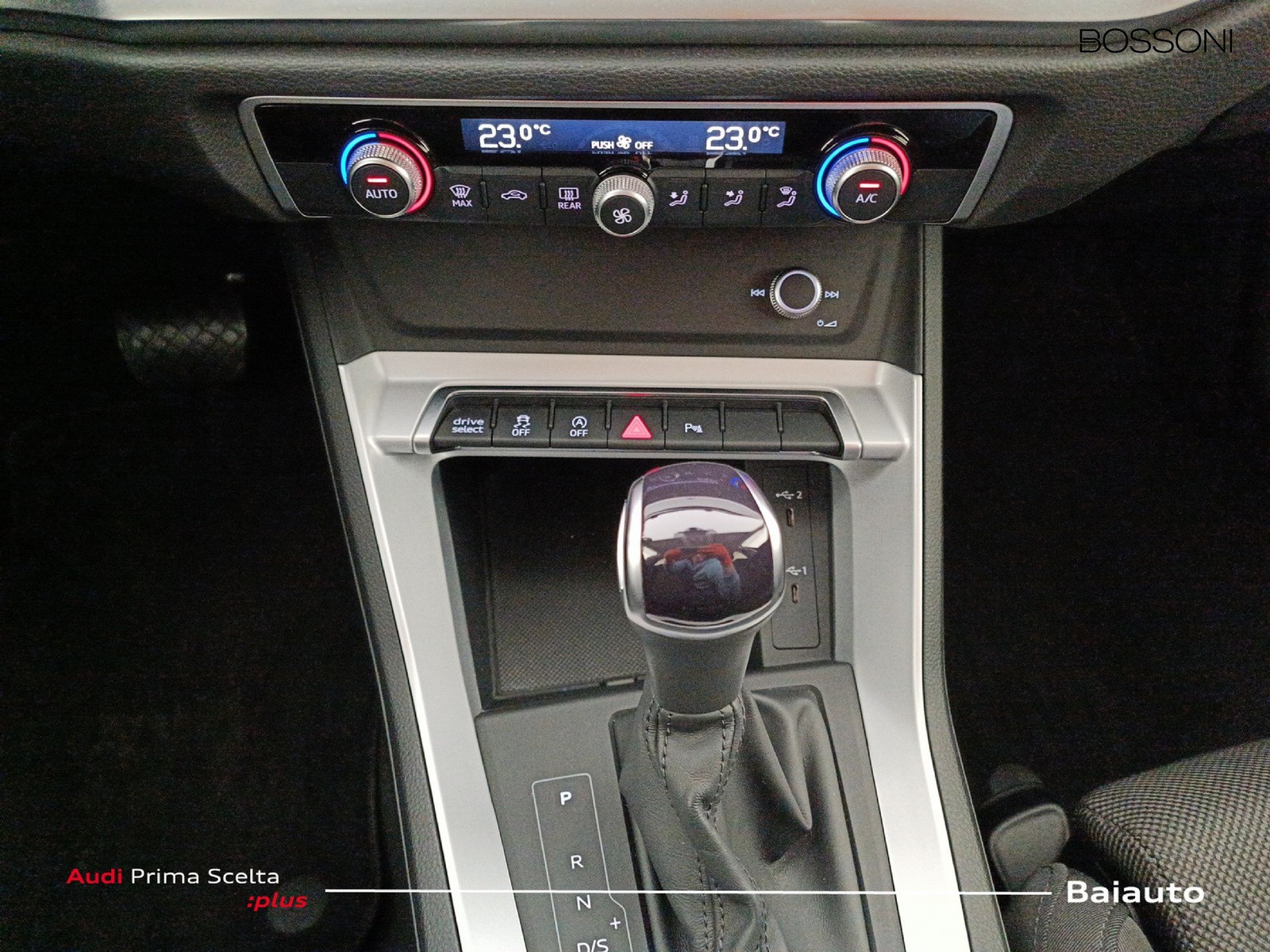 12 - Audi Q3 sportback 35 2.0 tdi s line edition s tronic