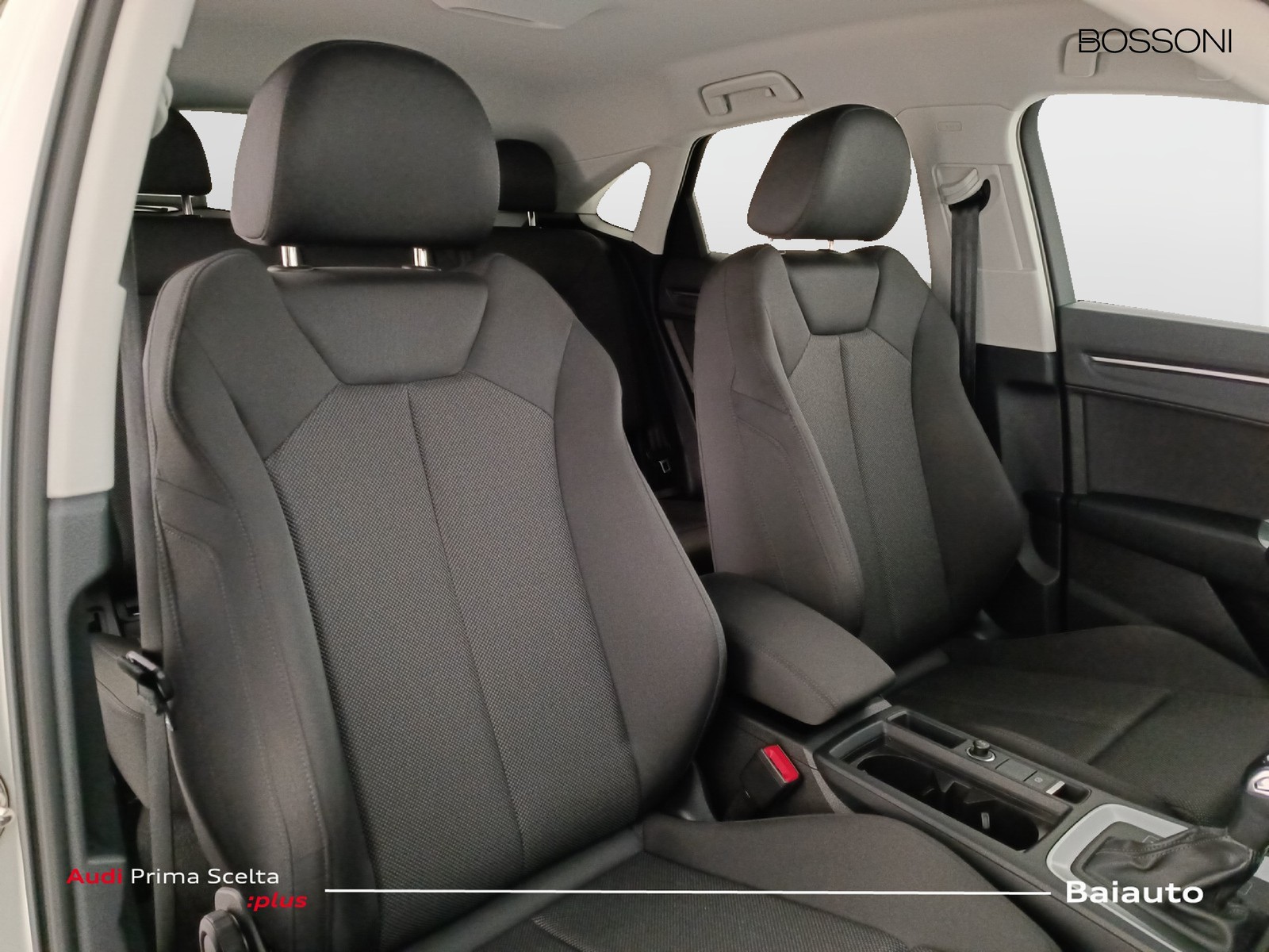 22 - Audi Q3 sportback 35 2.0 tdi s line edition s tronic