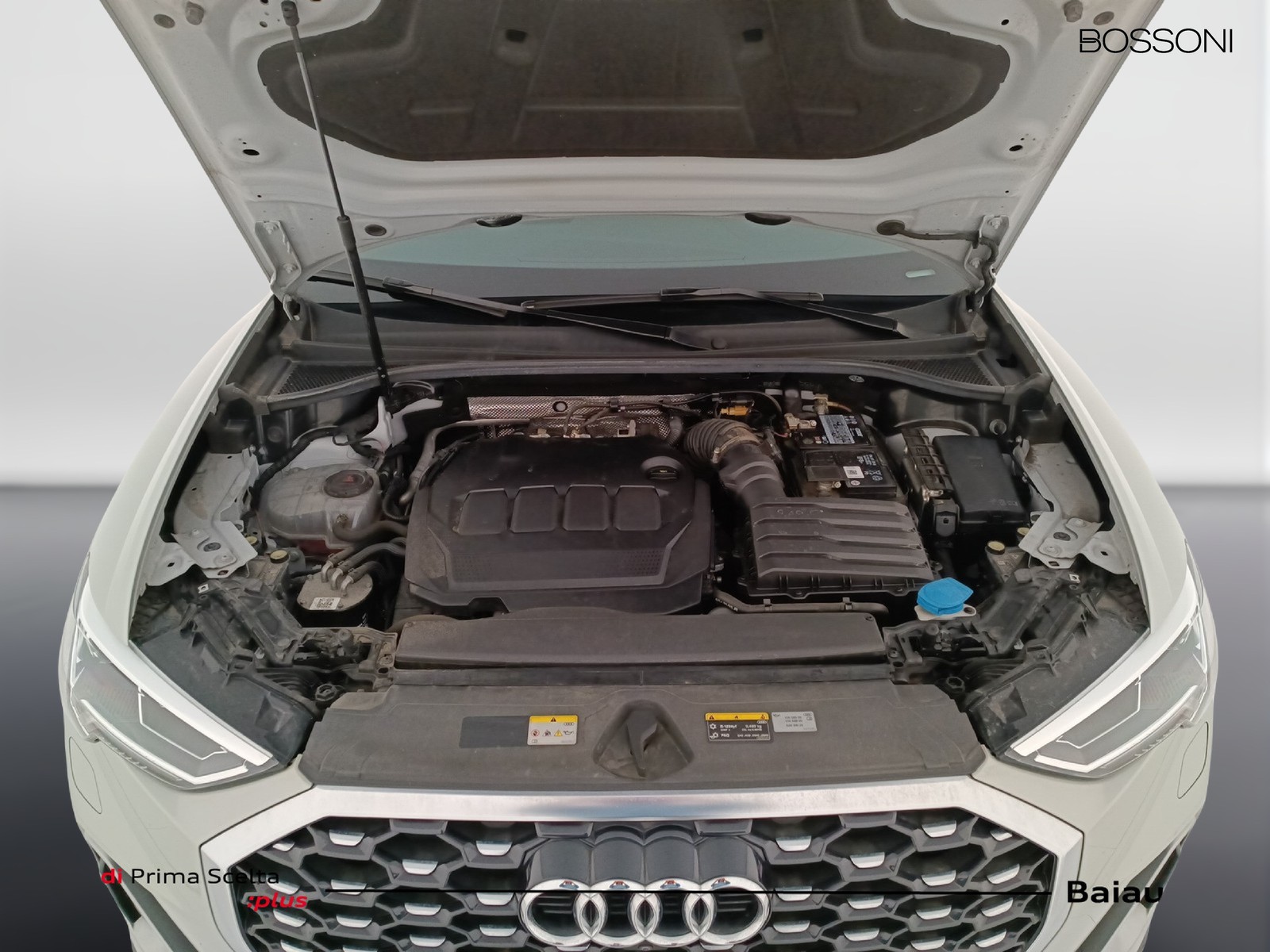 38 - Audi Q3 sportback 35 2.0 tdi s line edition s tronic