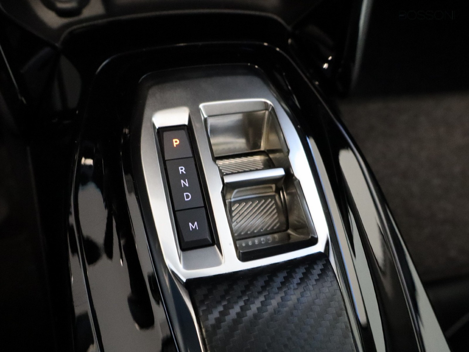 14 - Peugeot 208 1.2 hybrid 48v 110cv allure e-dcs6