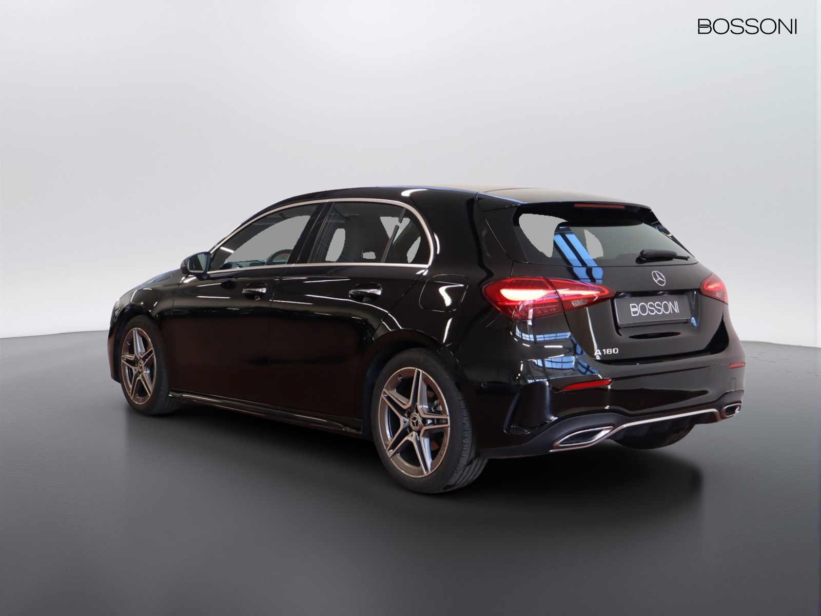 5 - Mercedes Classe A 180 amg line advanced plus digital edition 7g-dct