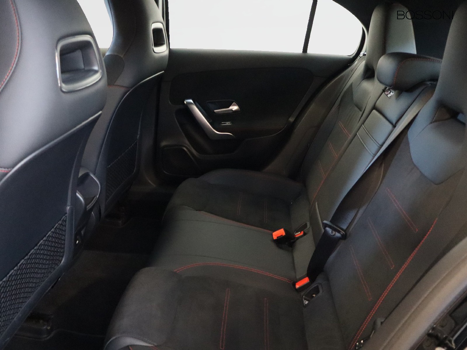 8 - Mercedes Classe A 180 amg line advanced plus digital edition 7g-dct