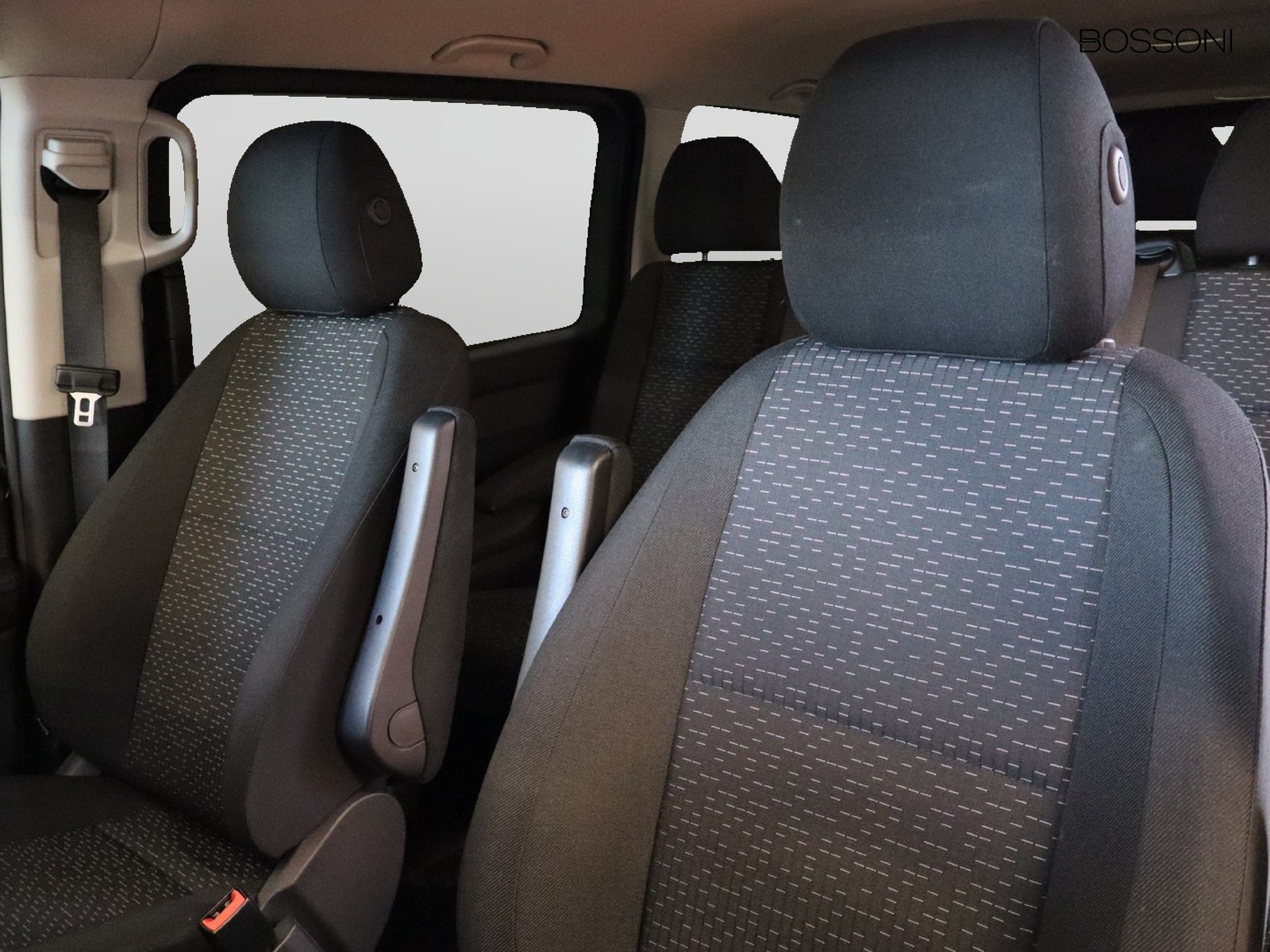5 - Mercedes Vans Vito 114 cdi extralong tourer pro auto my20
