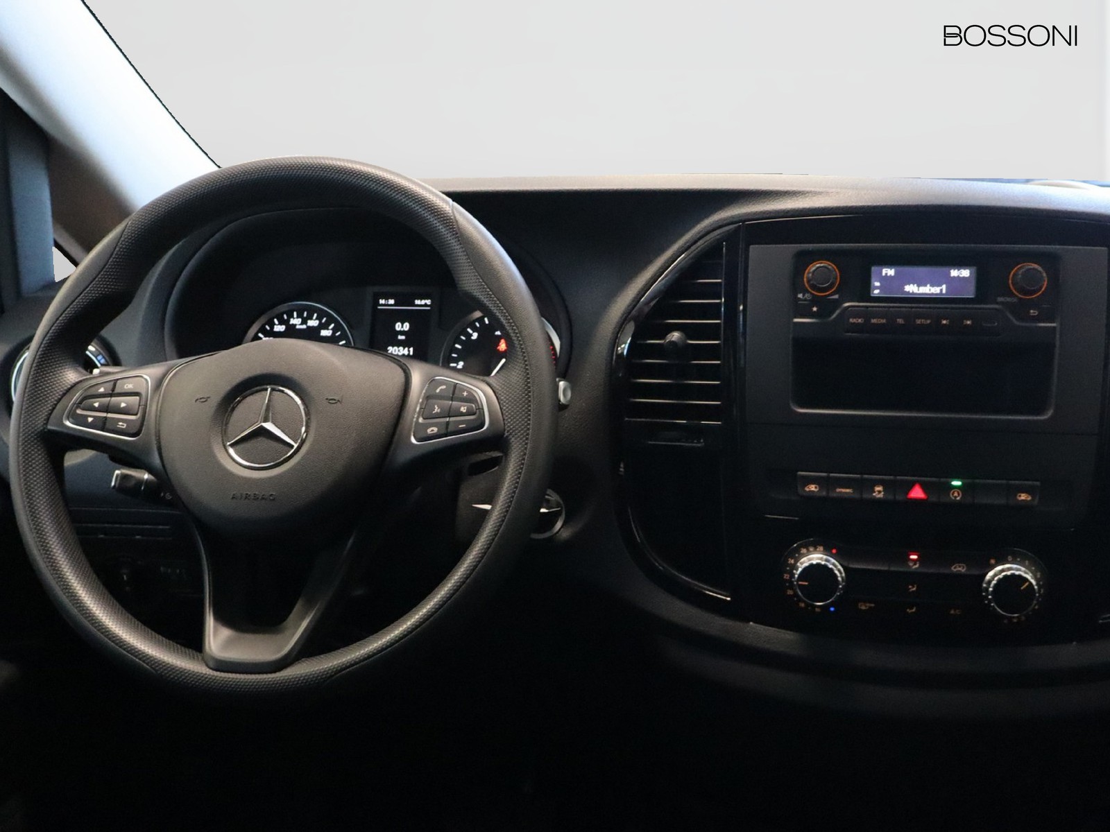 10 - Mercedes Vans Vito 114 cdi extralong tourer pro auto my20
