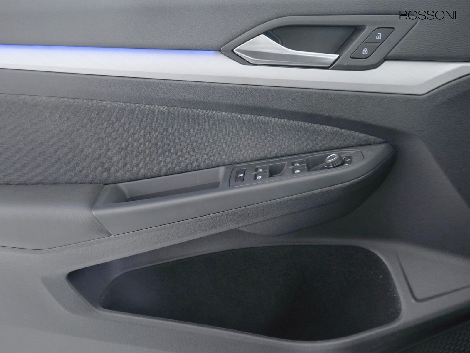 17 - Volkswagen Golf 2.0 tdi scr 115cv life dsg