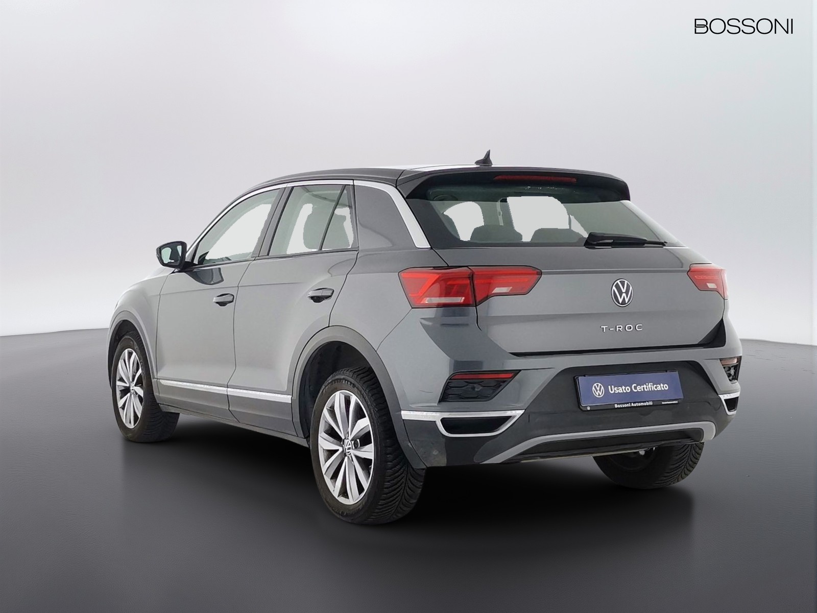 4 - Volkswagen T-Roc 1.0 tsi 110cv style