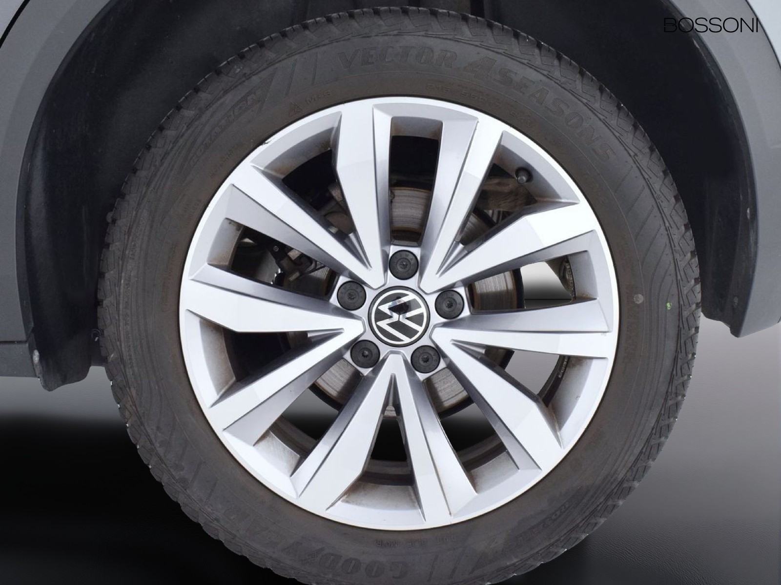 12 - Volkswagen T-Roc 1.0 tsi 110cv style